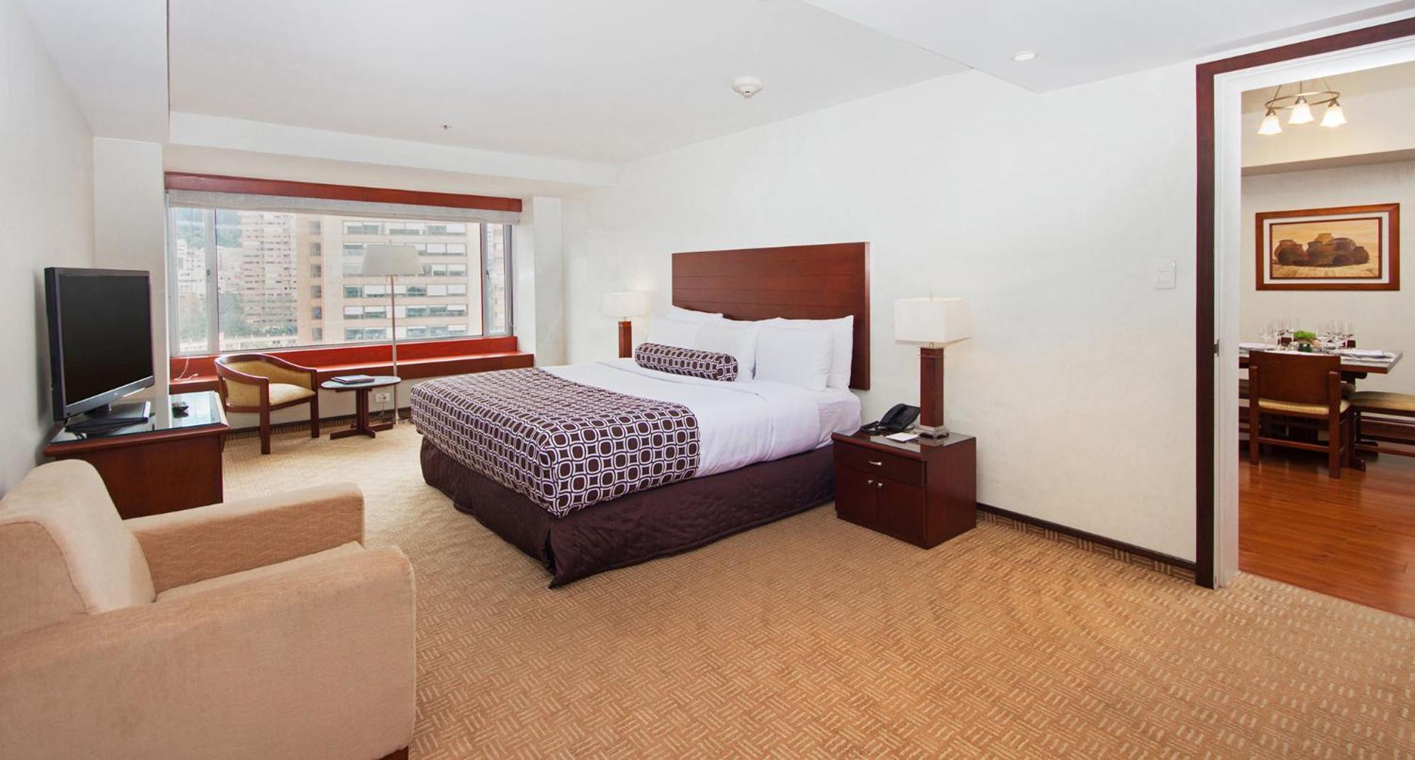 Superior Suite - Photo 7