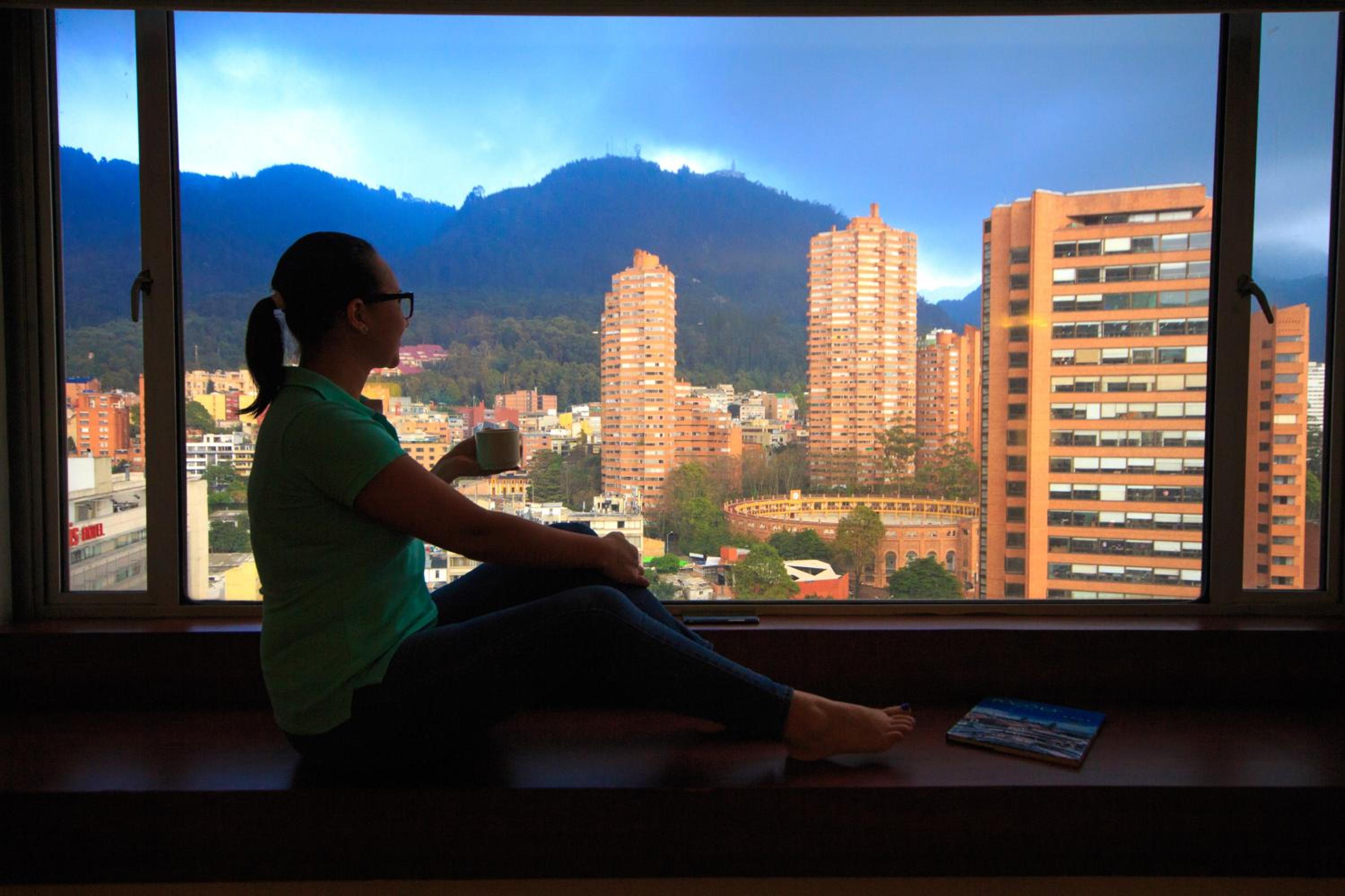 Suite with Mountain View