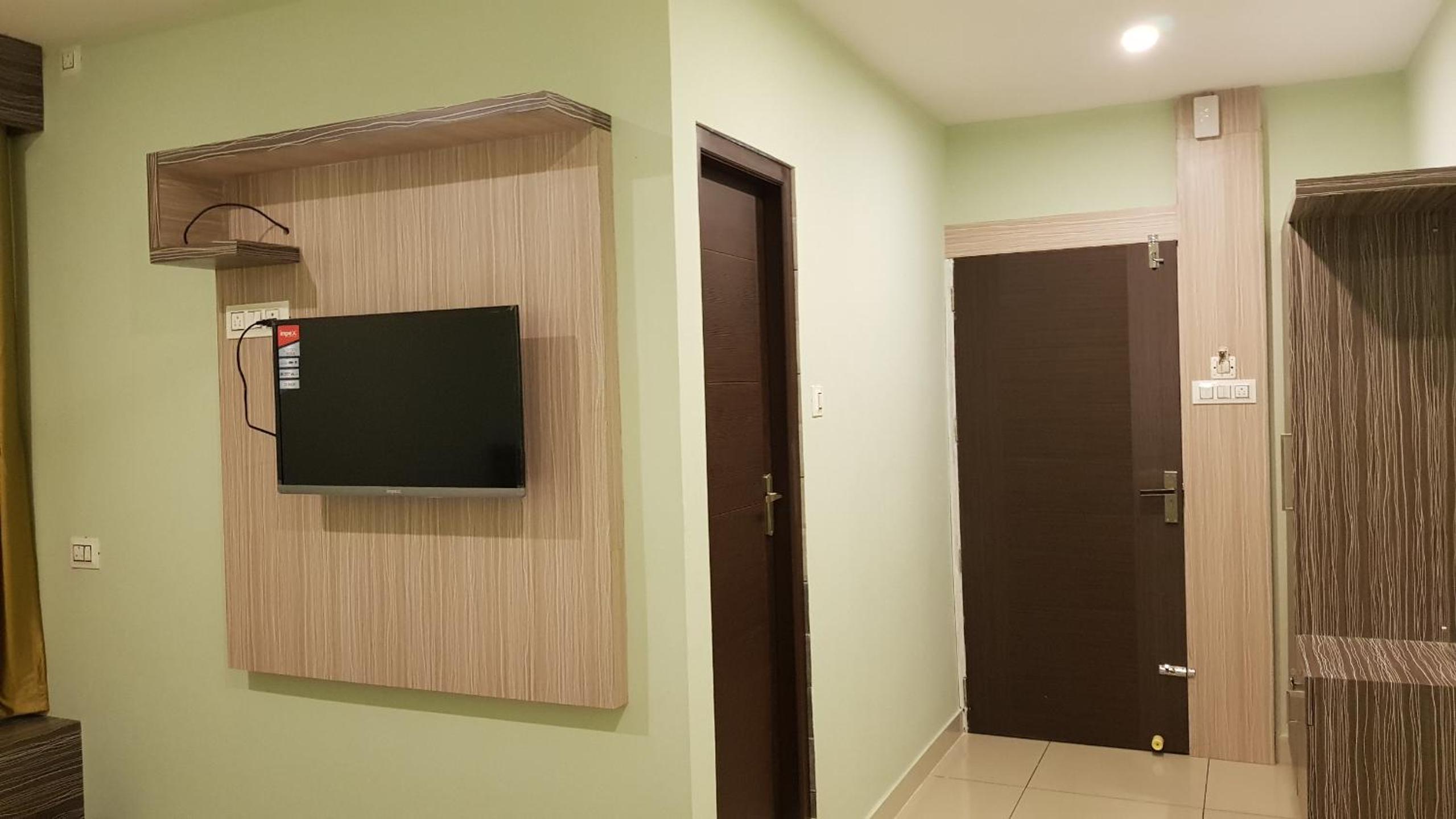 Budget Double Room photo 3