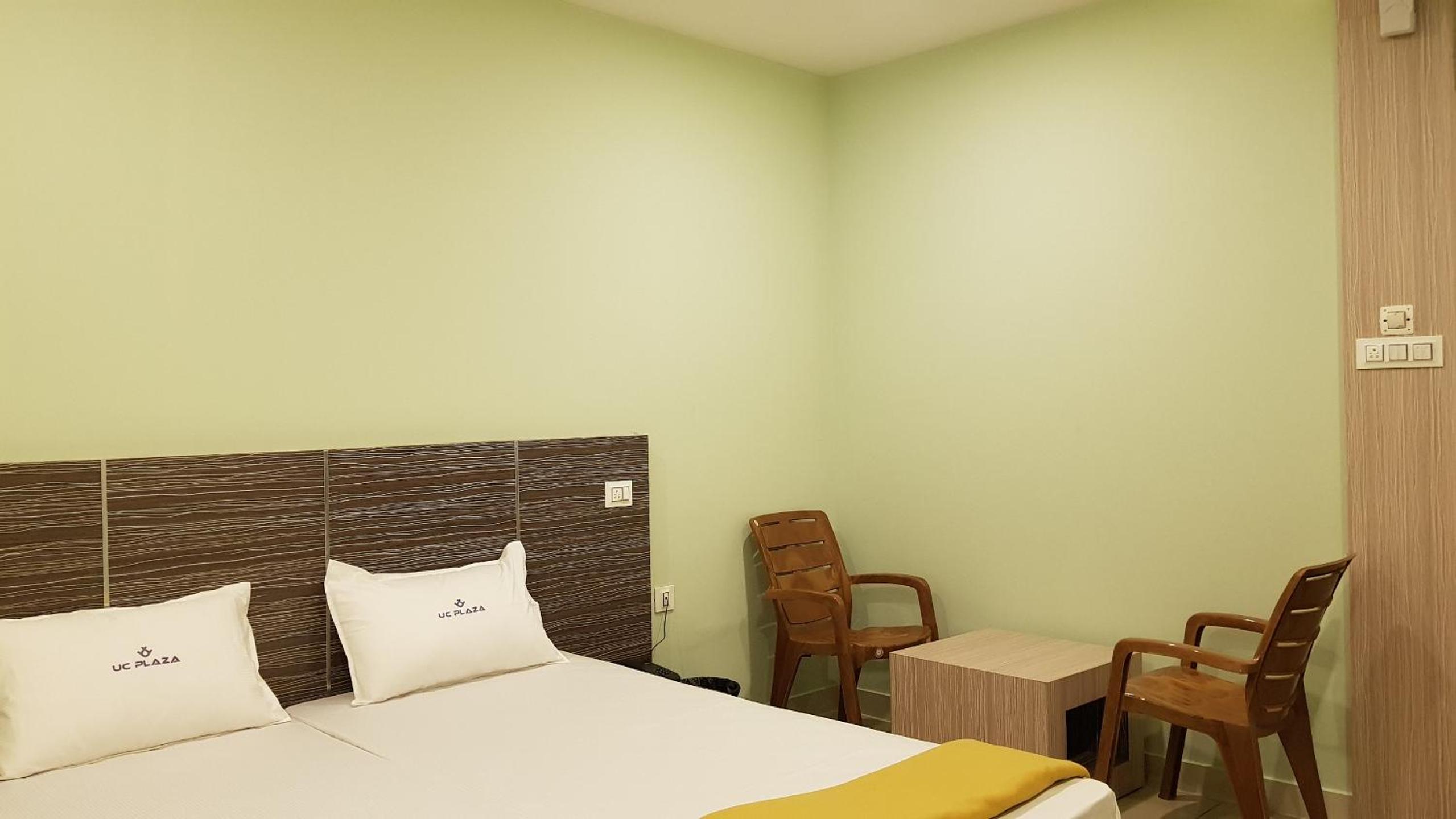 Budget Double Room photo 2