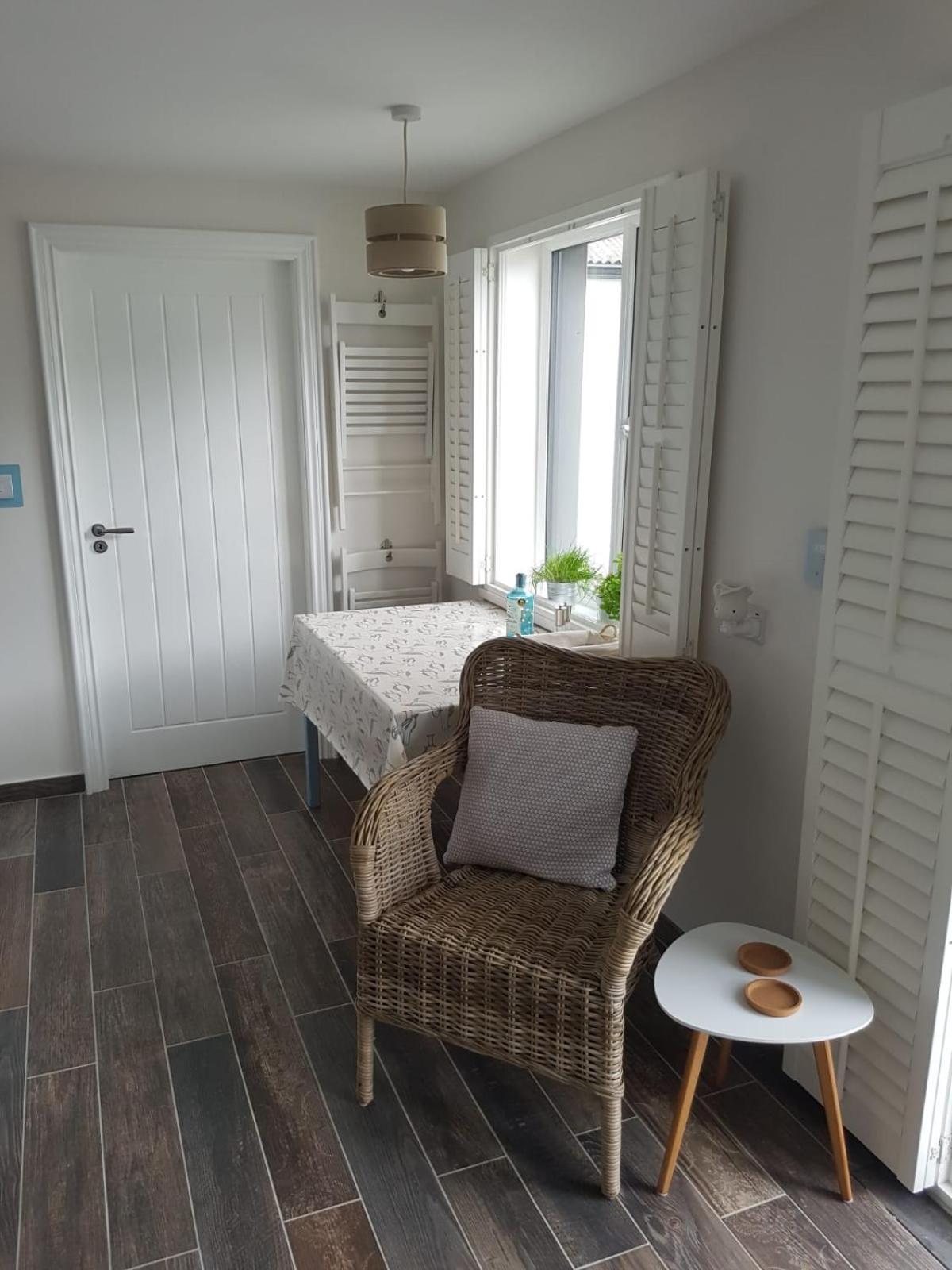 Family Room - Photo 5