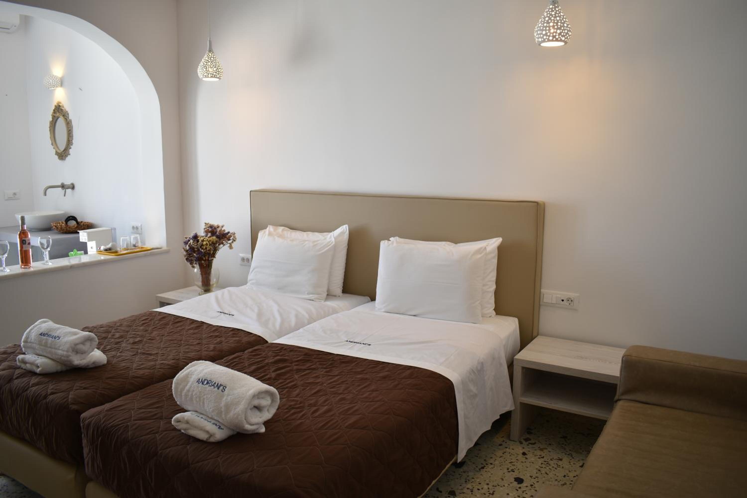 Deluxe Double Room with Balcony and Sea View - Photo 3