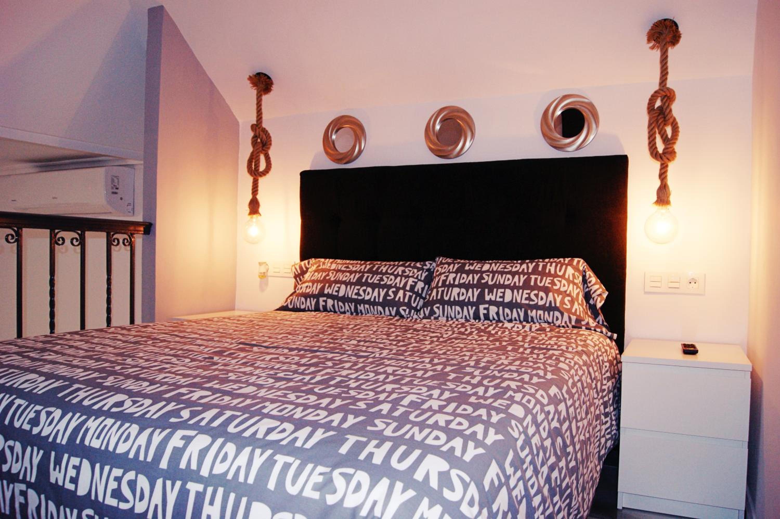 One-Bedroom Apartment - Photo 19