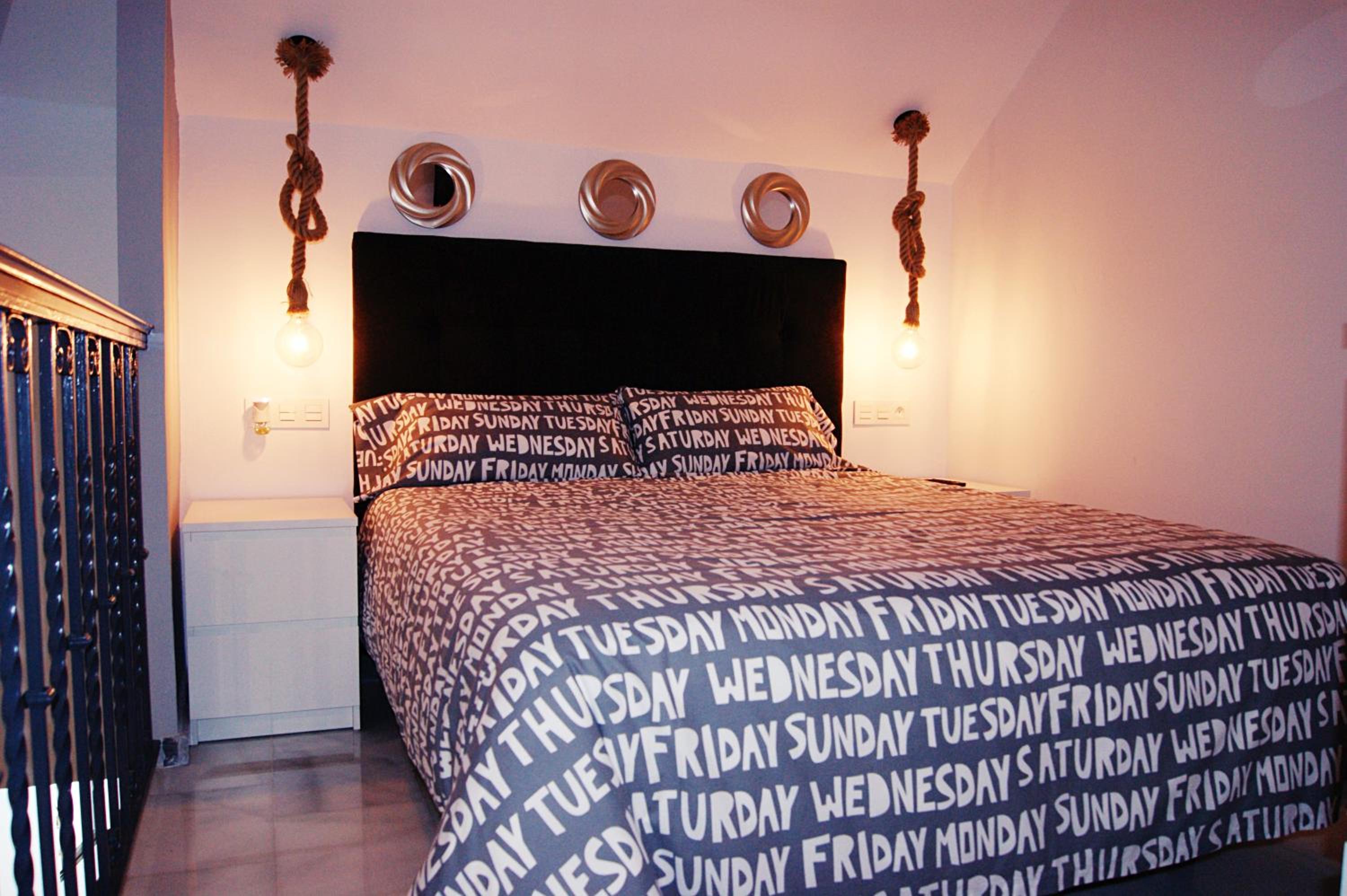 One-Bedroom Apartment - Photo 44