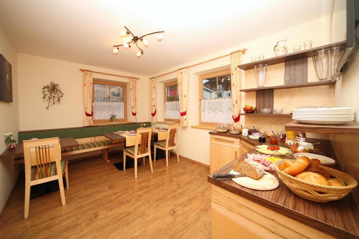 Double or Twin Room - Photo 3
