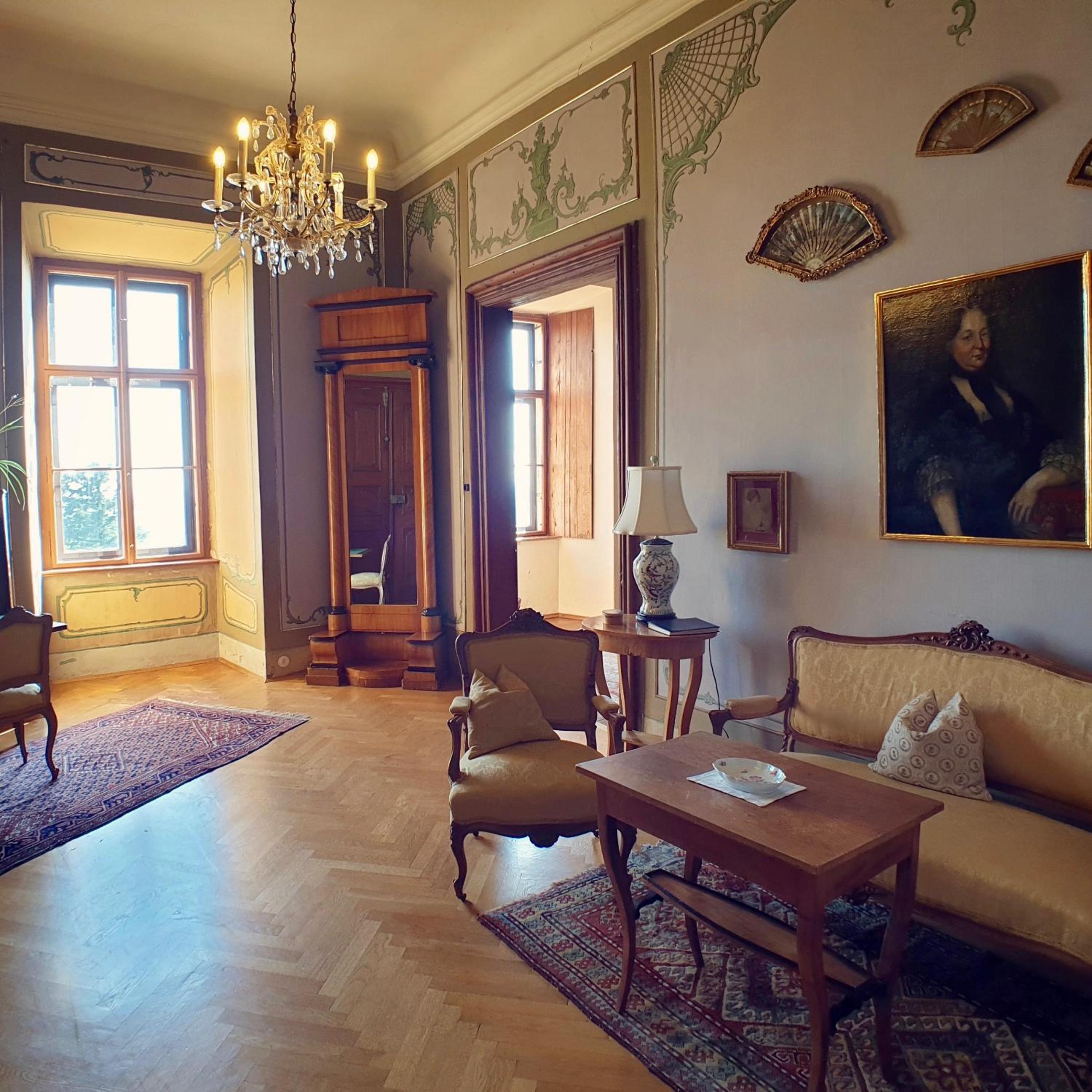 Large Double Room photo 3