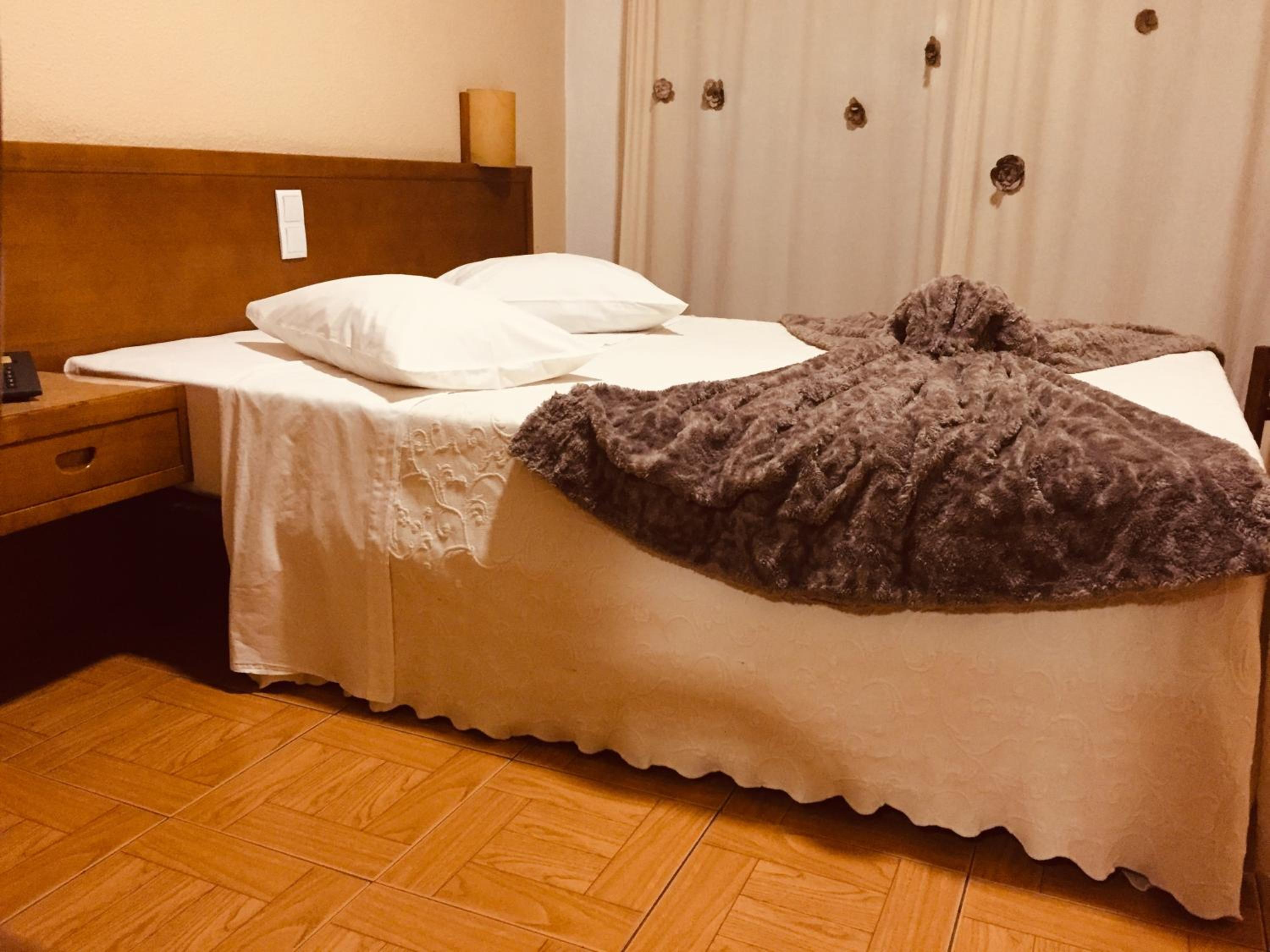 Double Room - Photo 6