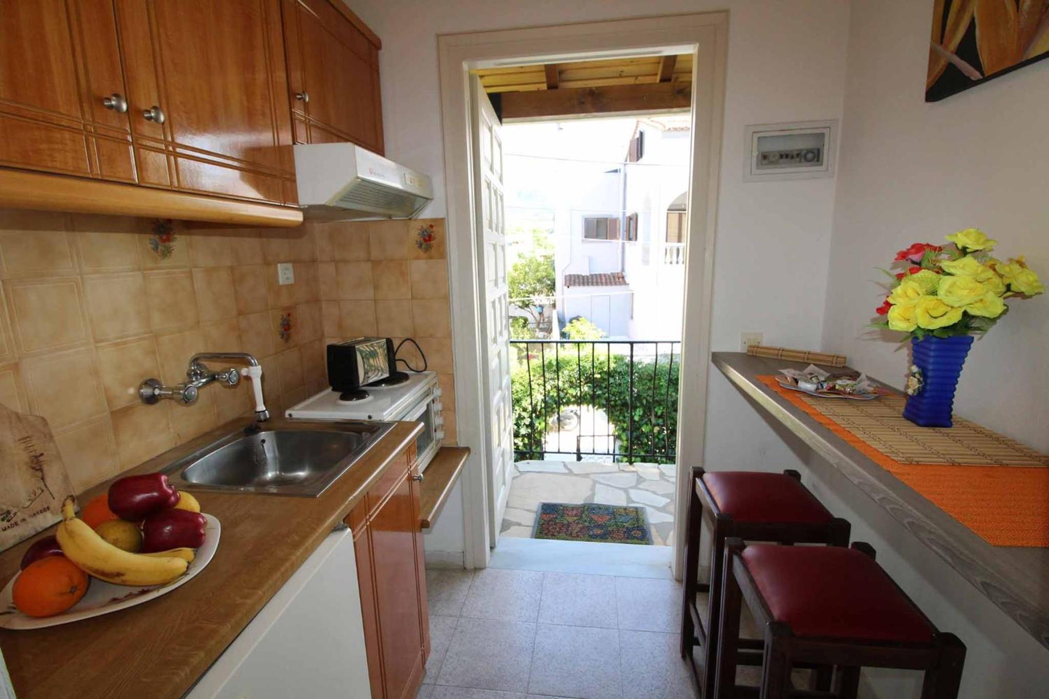 Studio Apartment photo 2