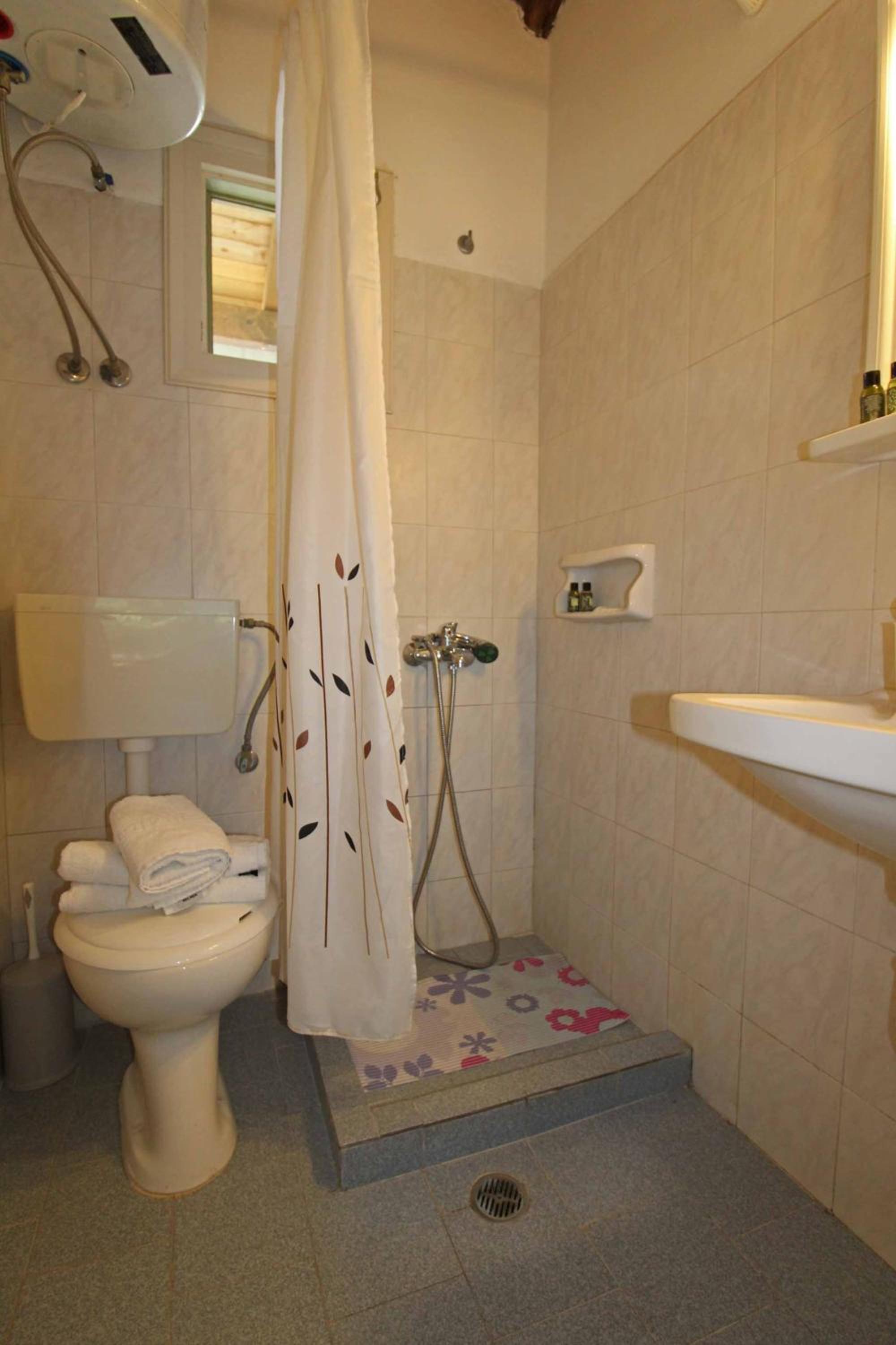 Studio Apartment photo 3