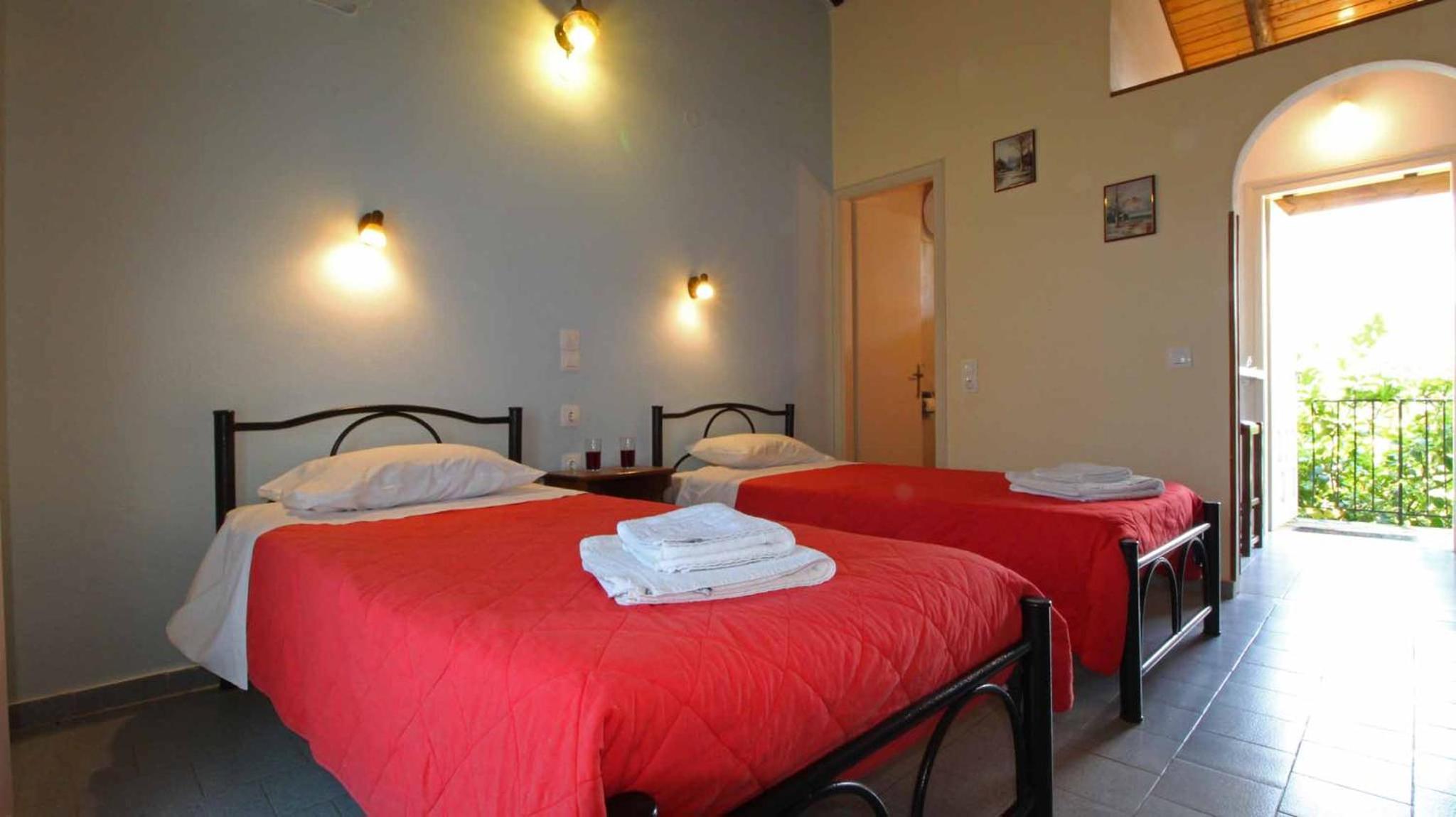 Studio Apartment photo 1
