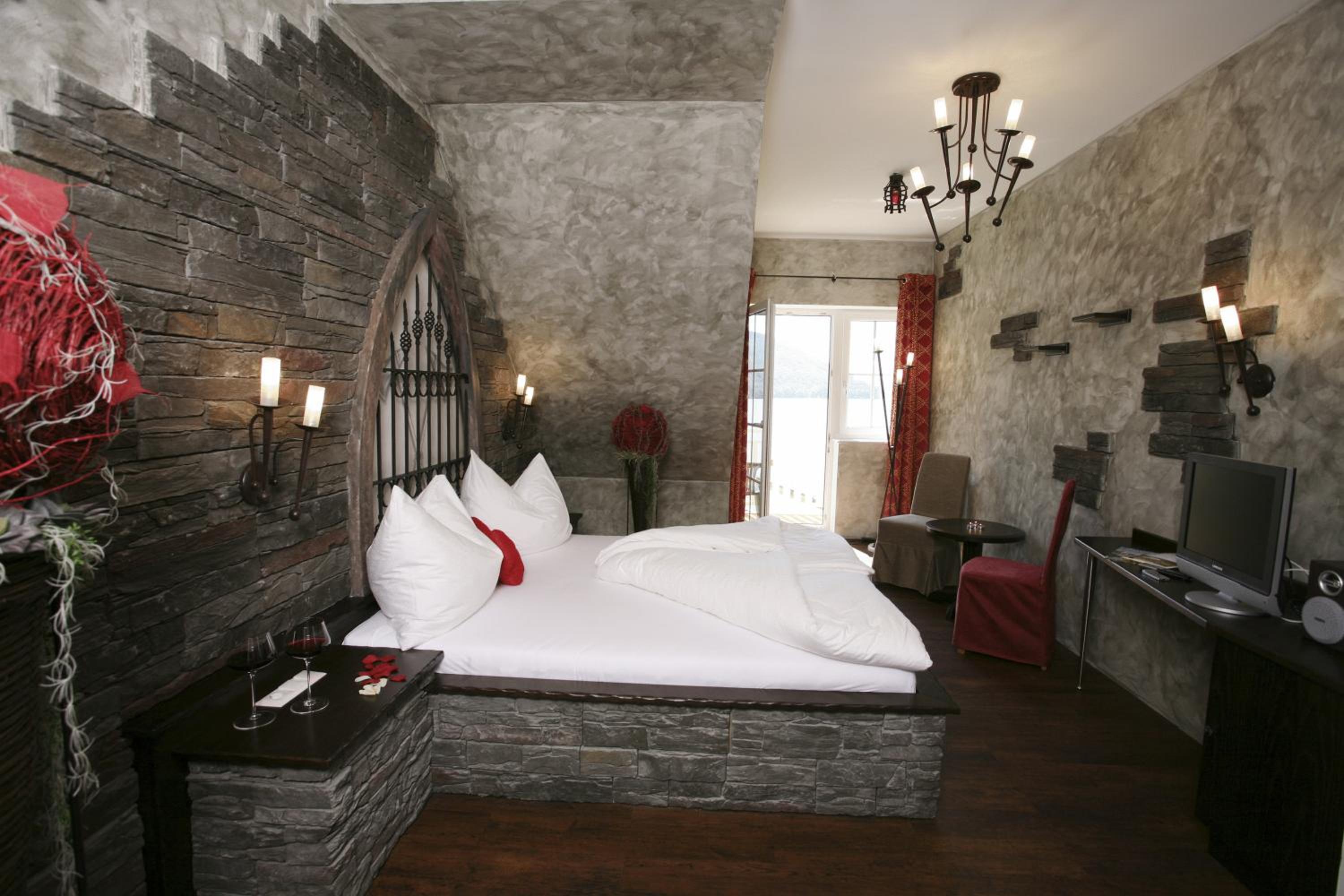 Romantic Suite Castle style