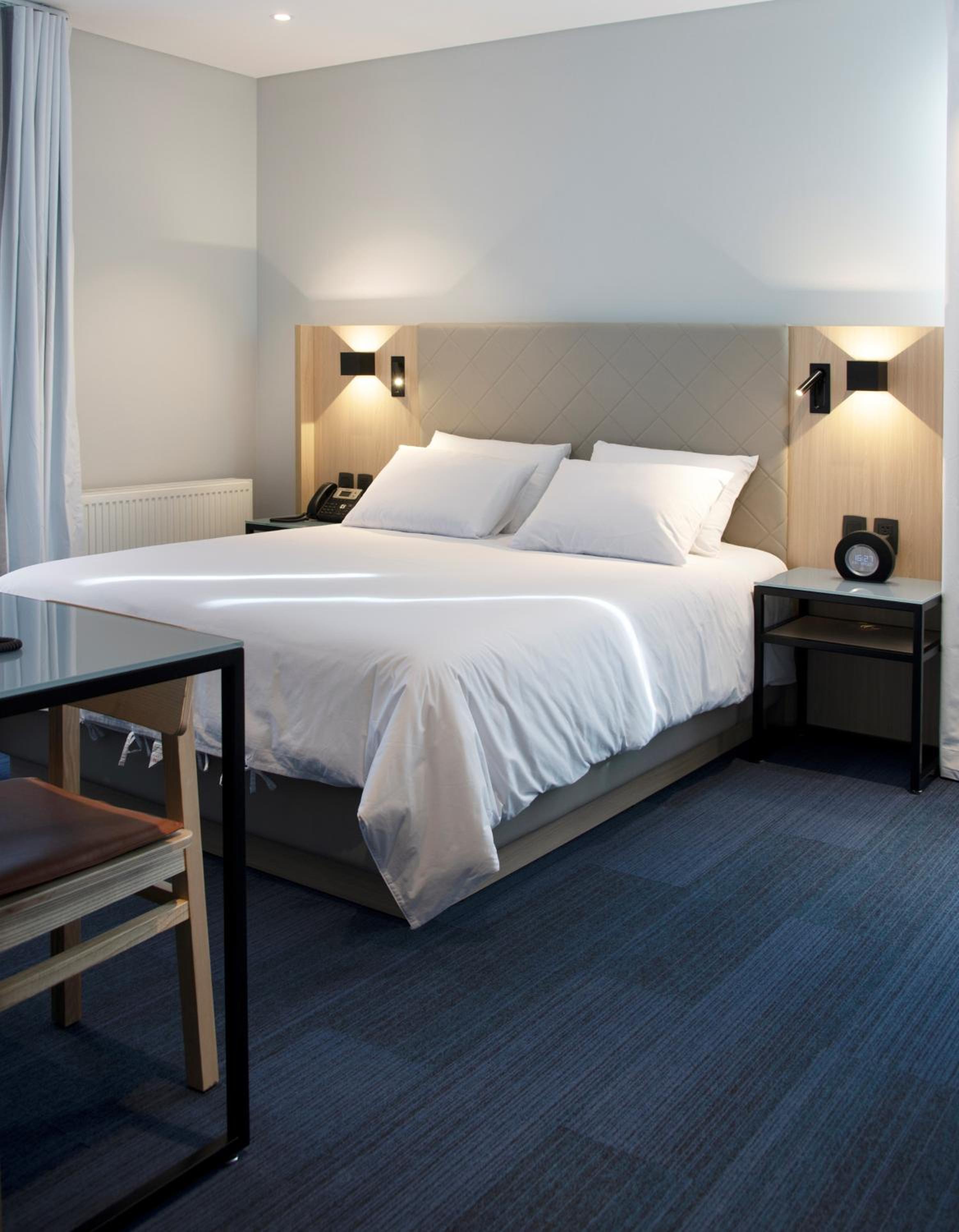 Queen Room - Photo 1
