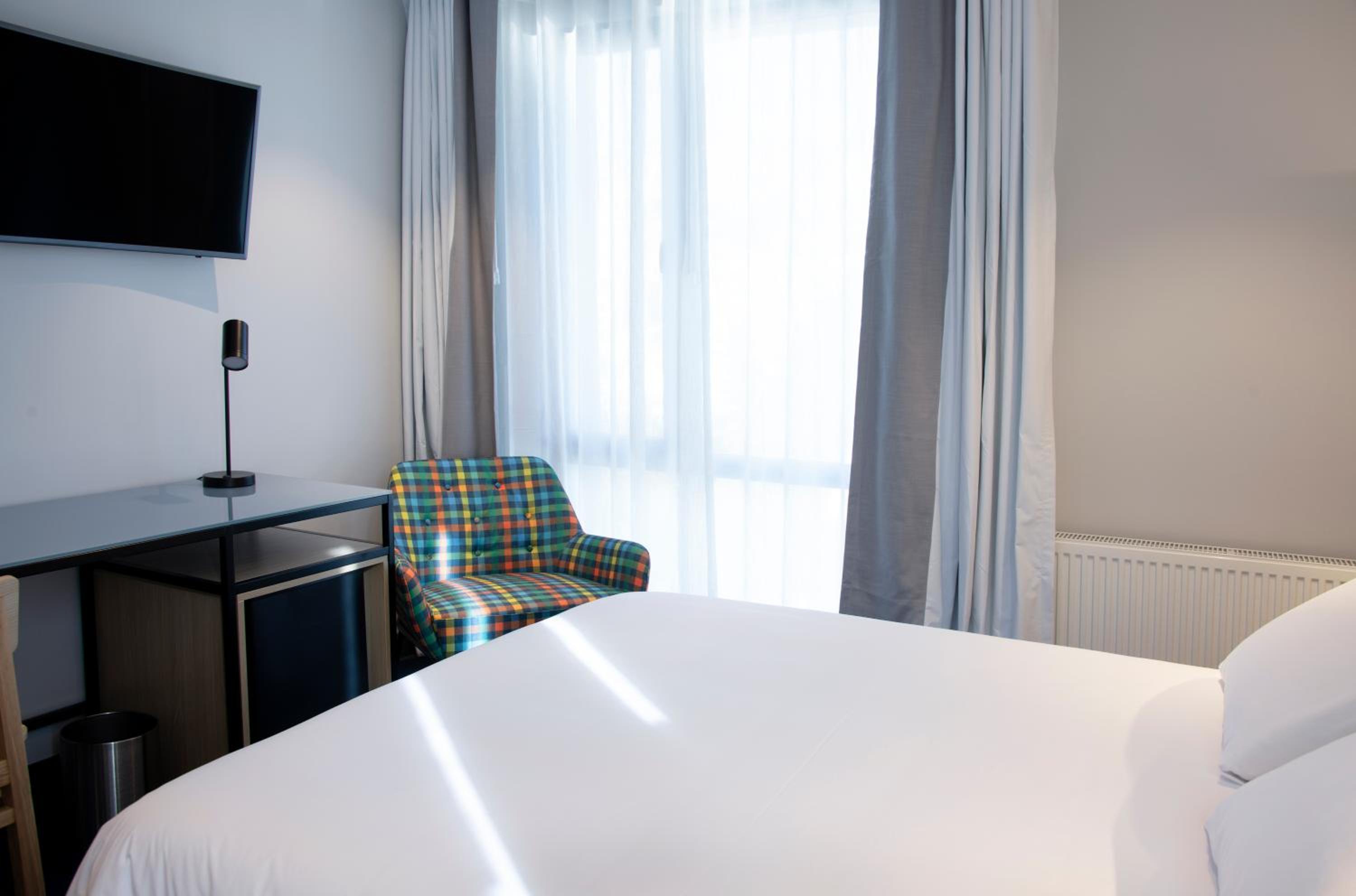 Queen Room - Photo 2