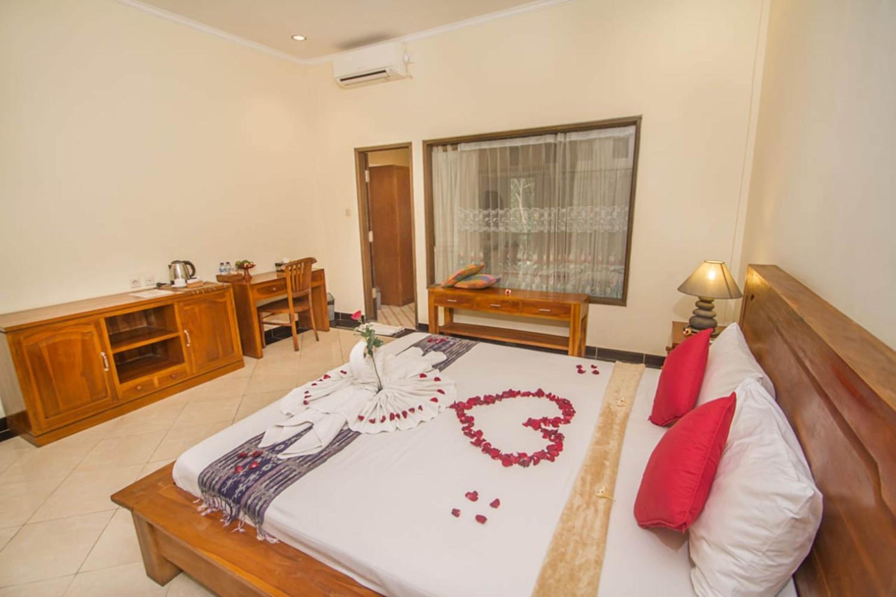  Shocking Deal at Suite with Pool View and Free Benefit - Photo 1