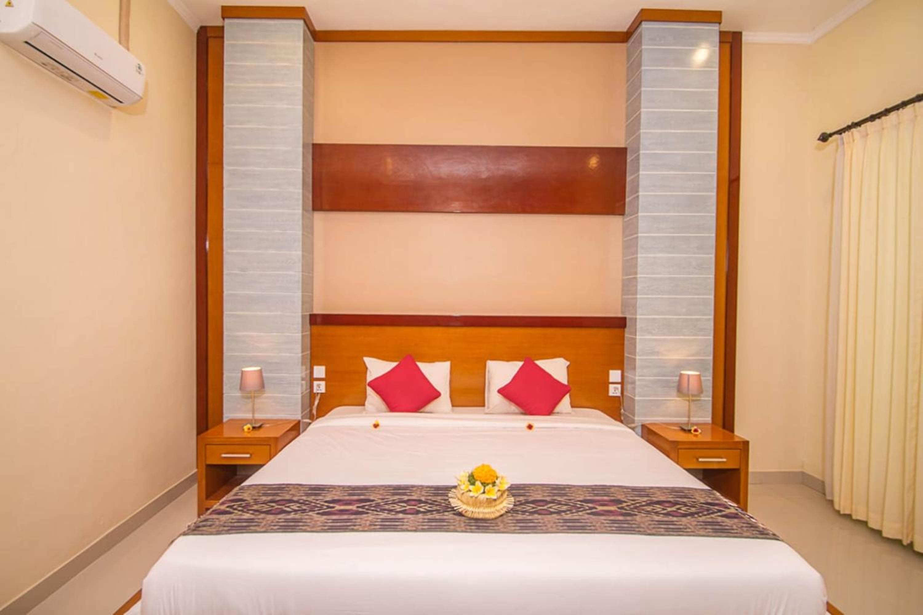 Deluxe Room with Garden View and Free Benefit - Photo 10