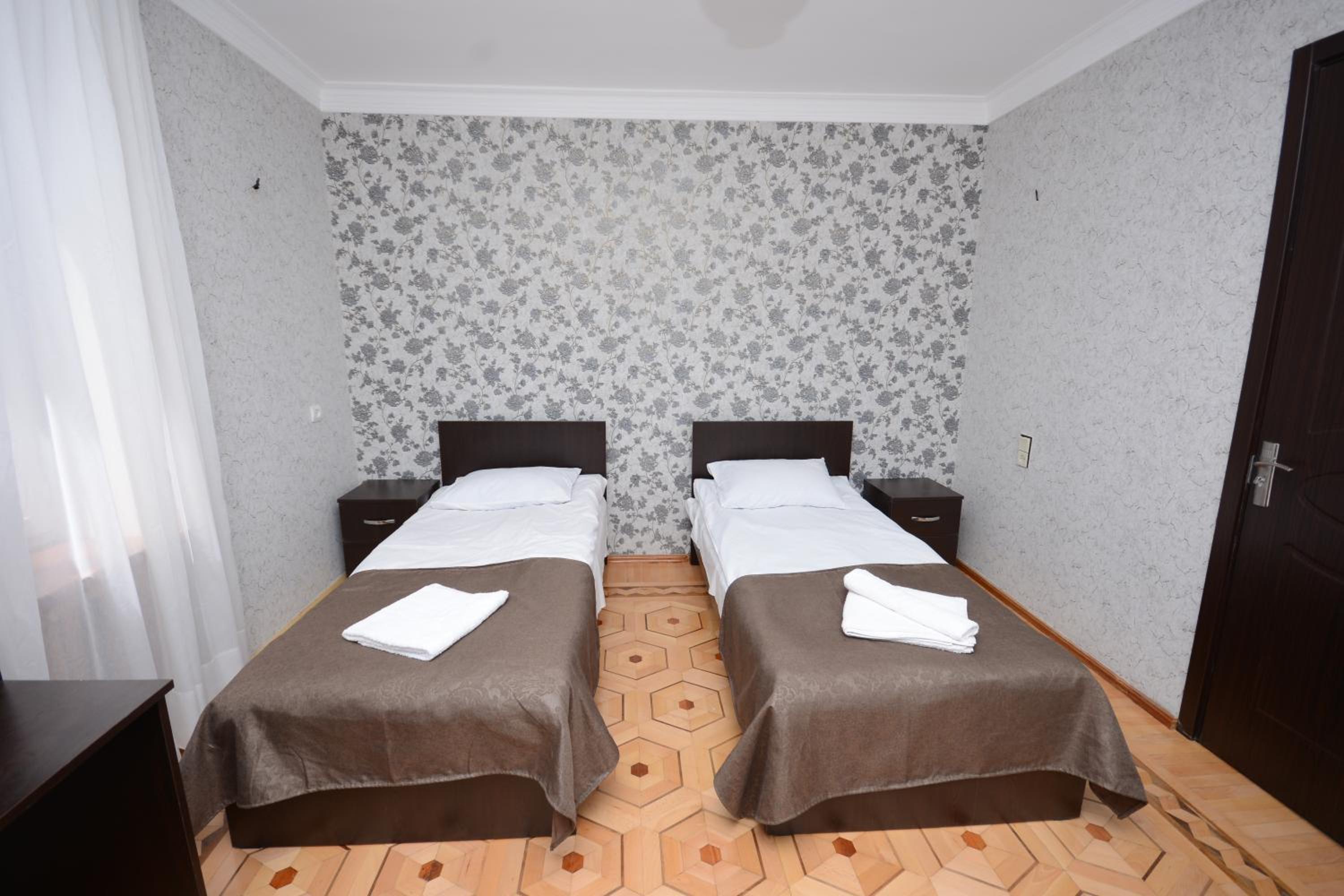 Triple Room with Private Bathroom photo 3
