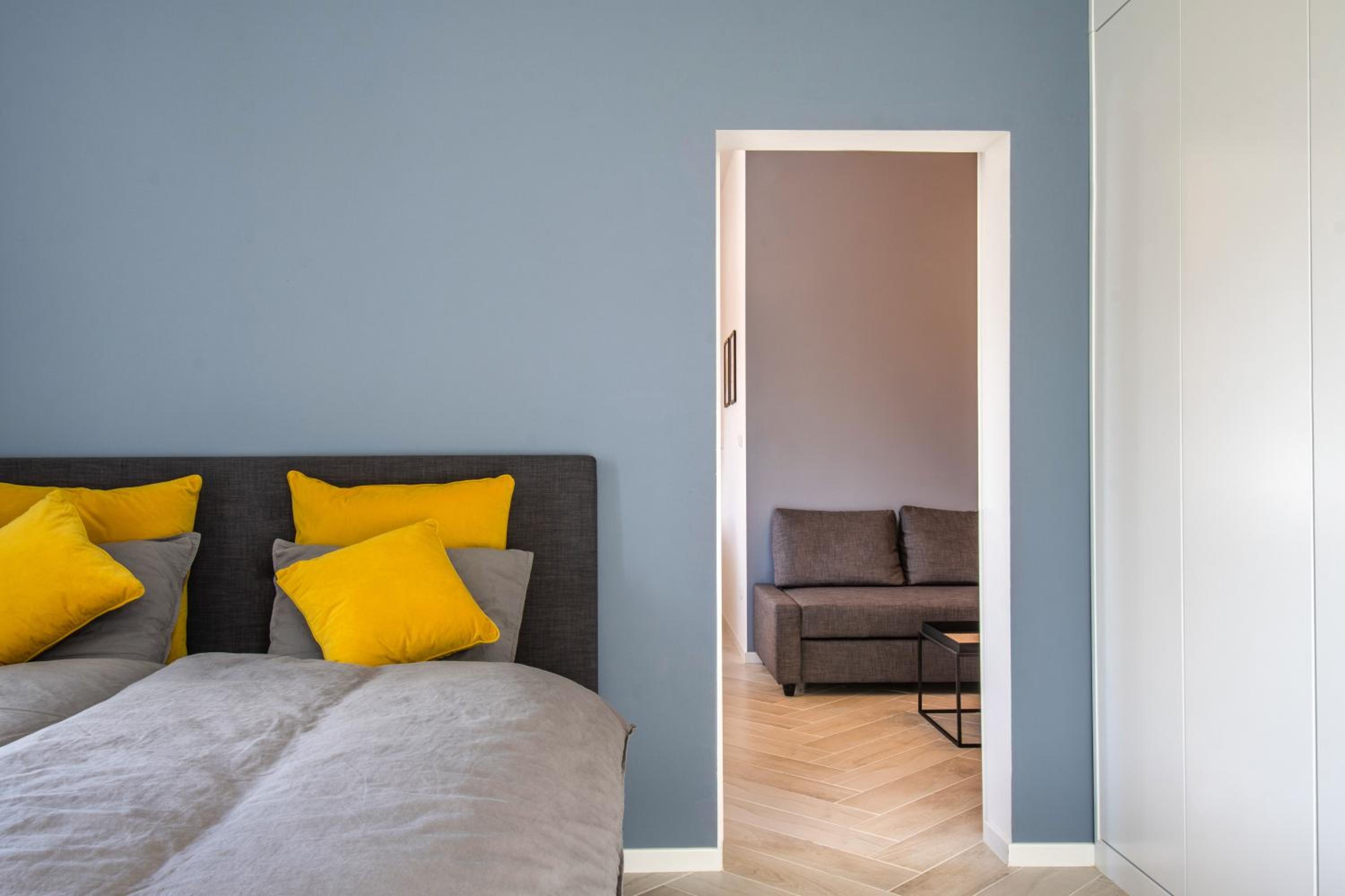 One-Bedroom Apartment - Photo 22