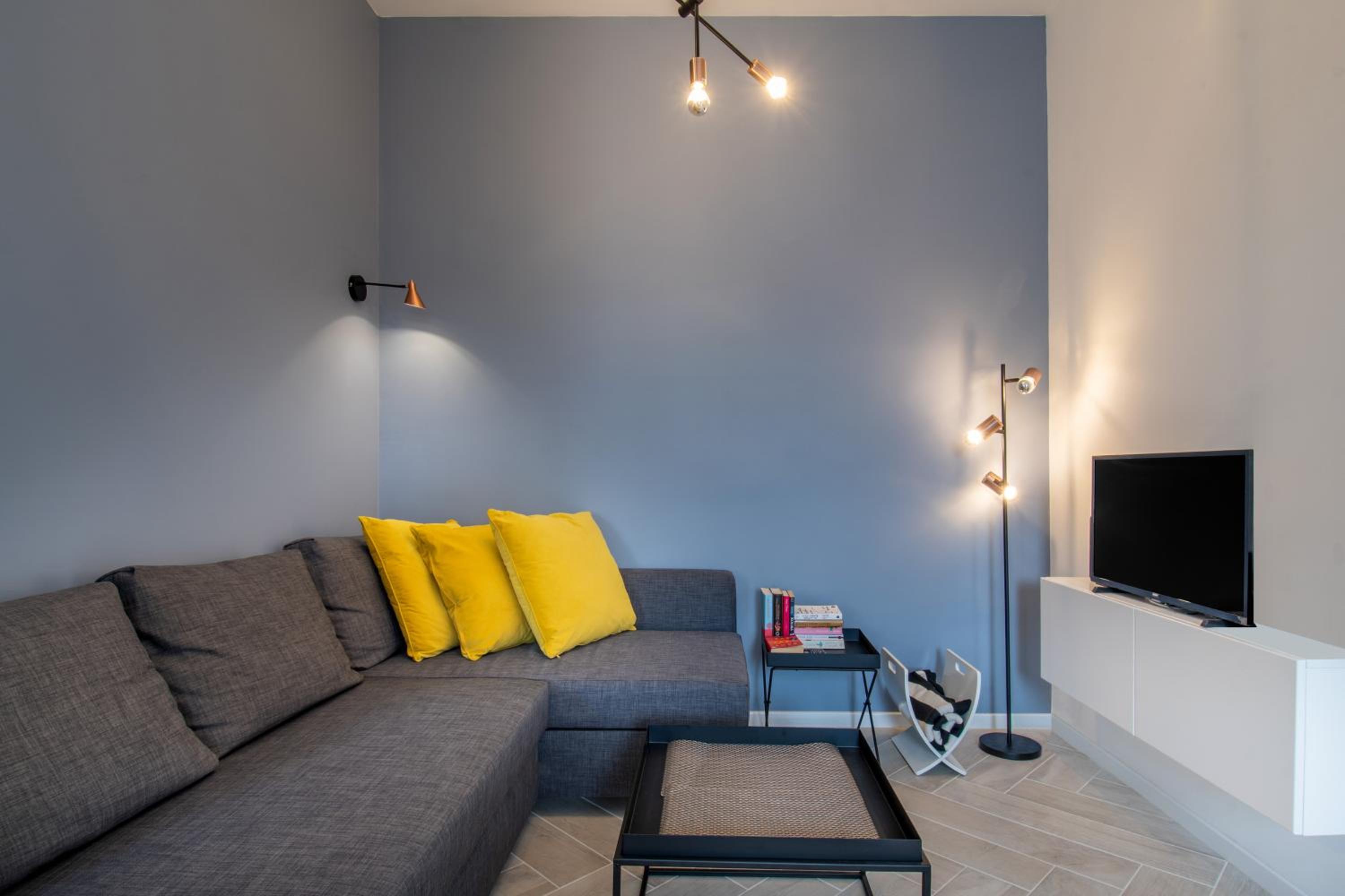 One-Bedroom Apartment - Photo 5