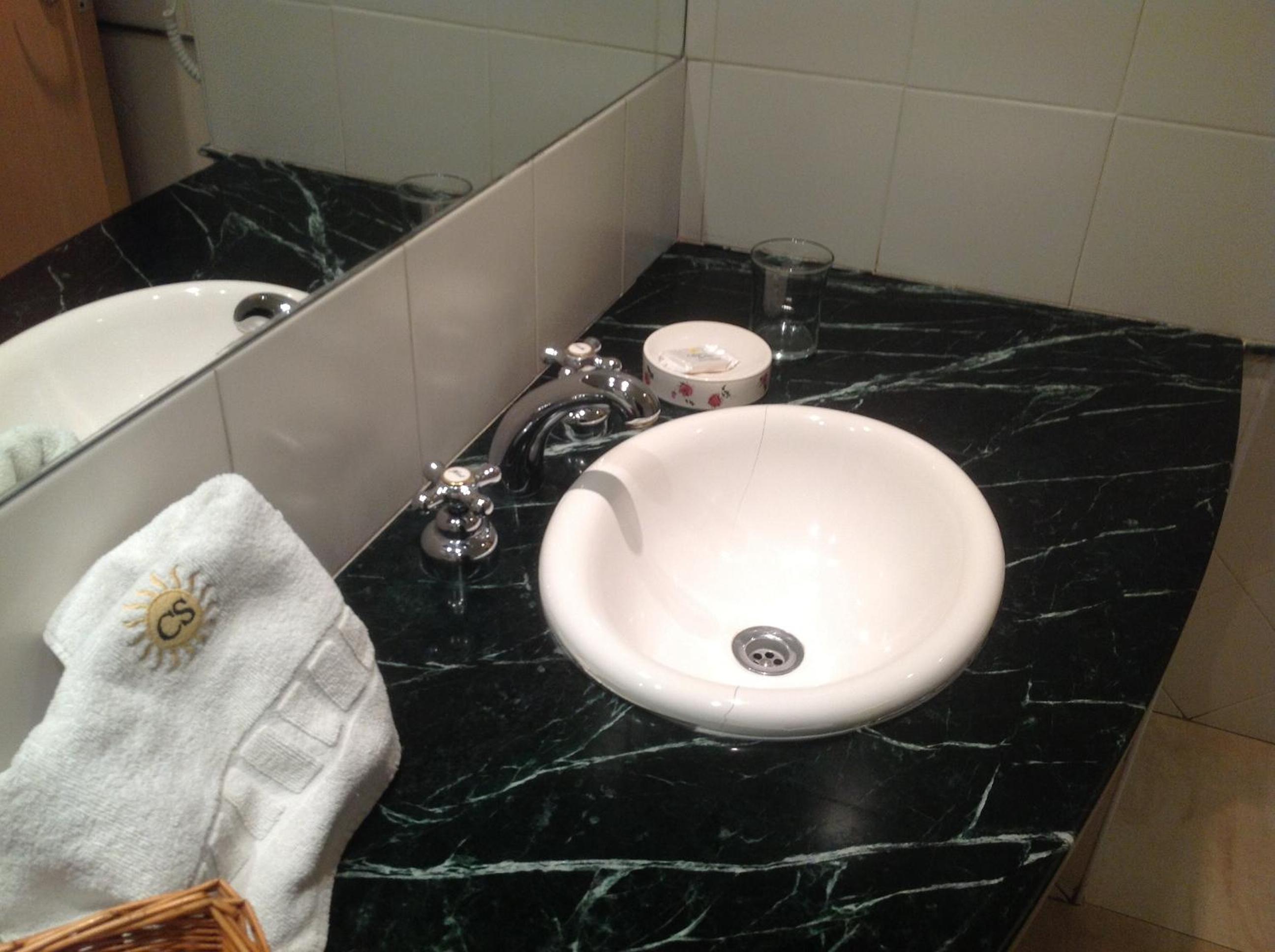 Studio Apartment (2 Adults) photo 3