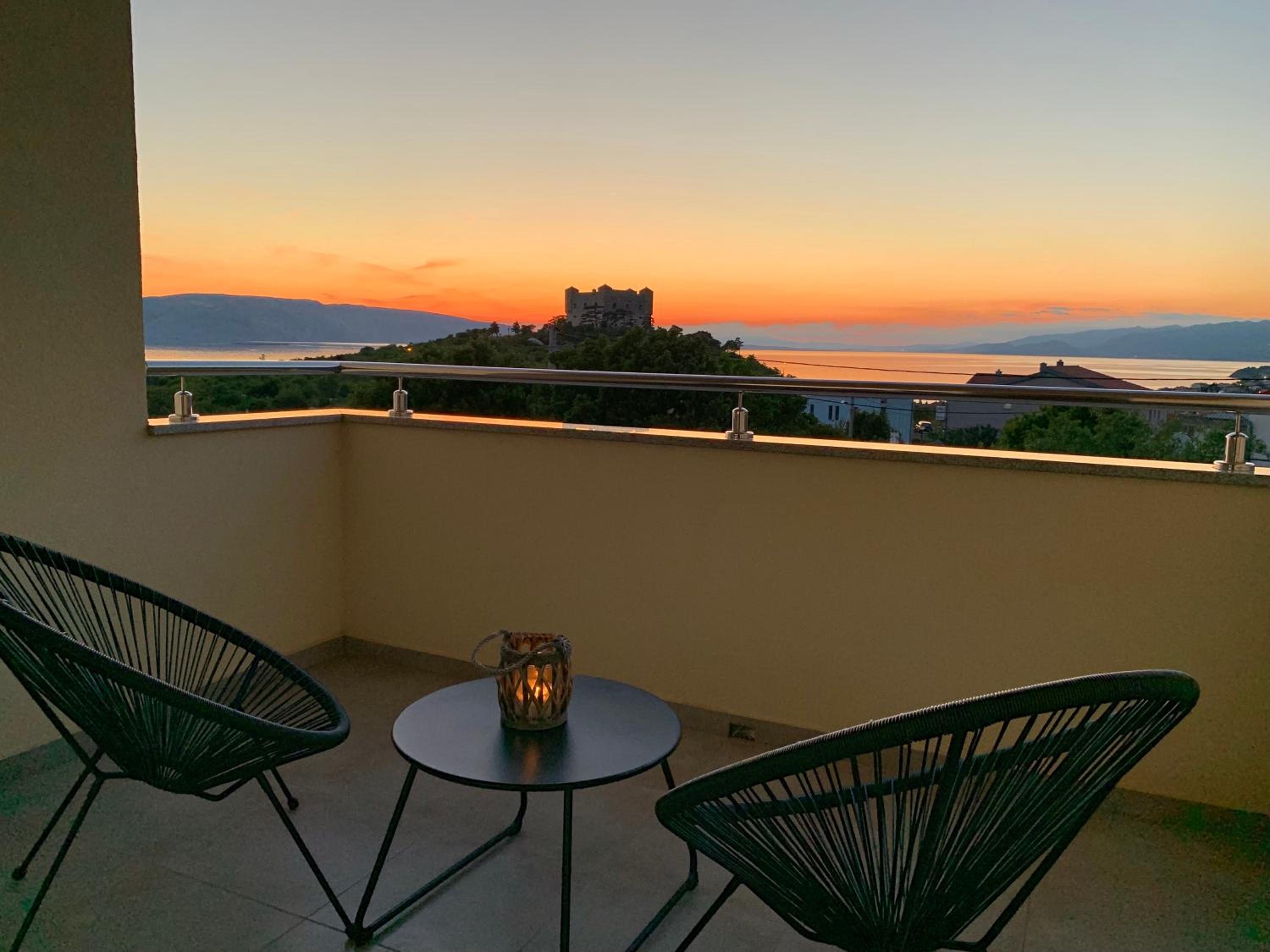 Studio Apartment with Sea View photo 3