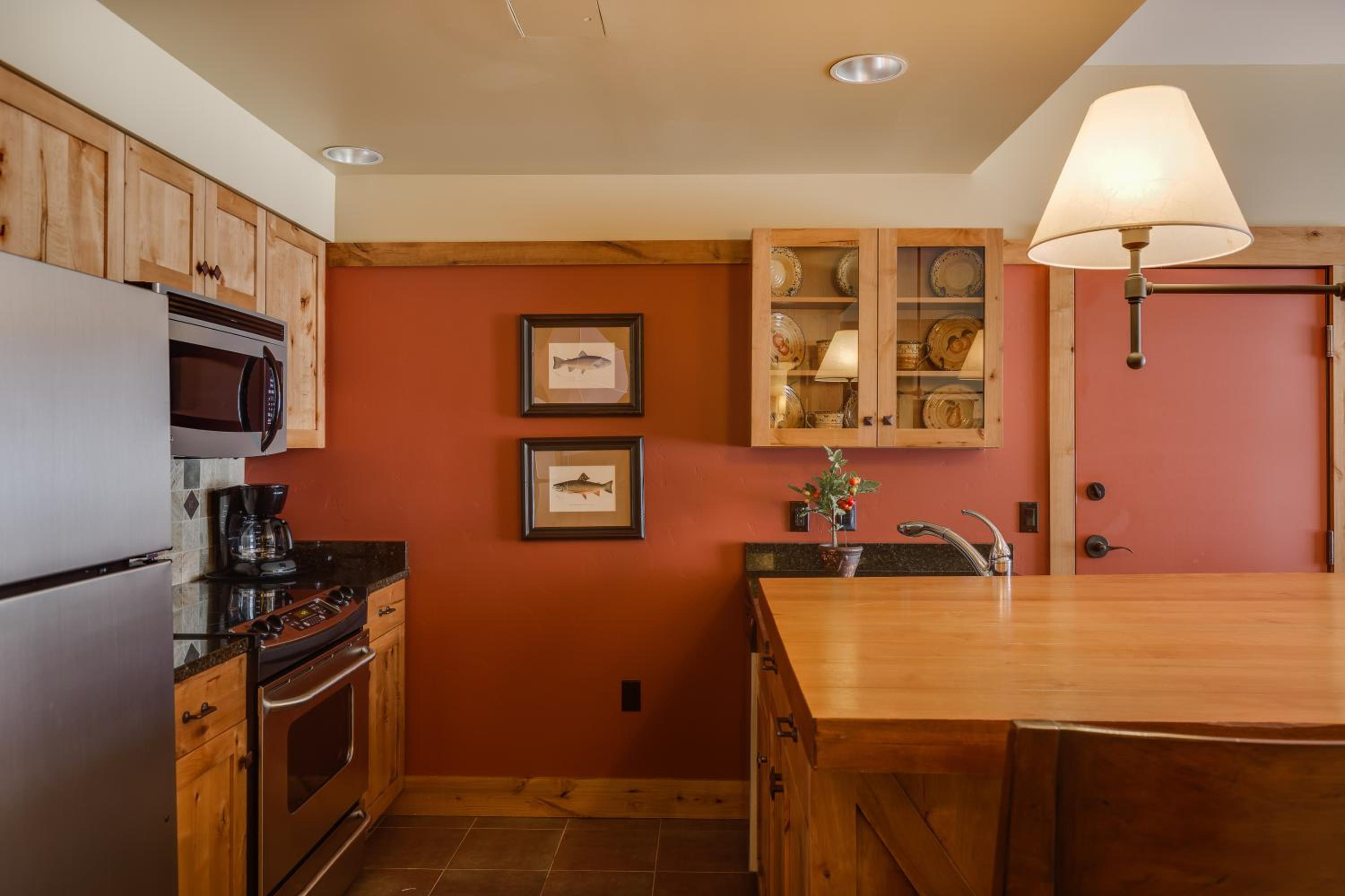 One-Bedroom Suite photo 3