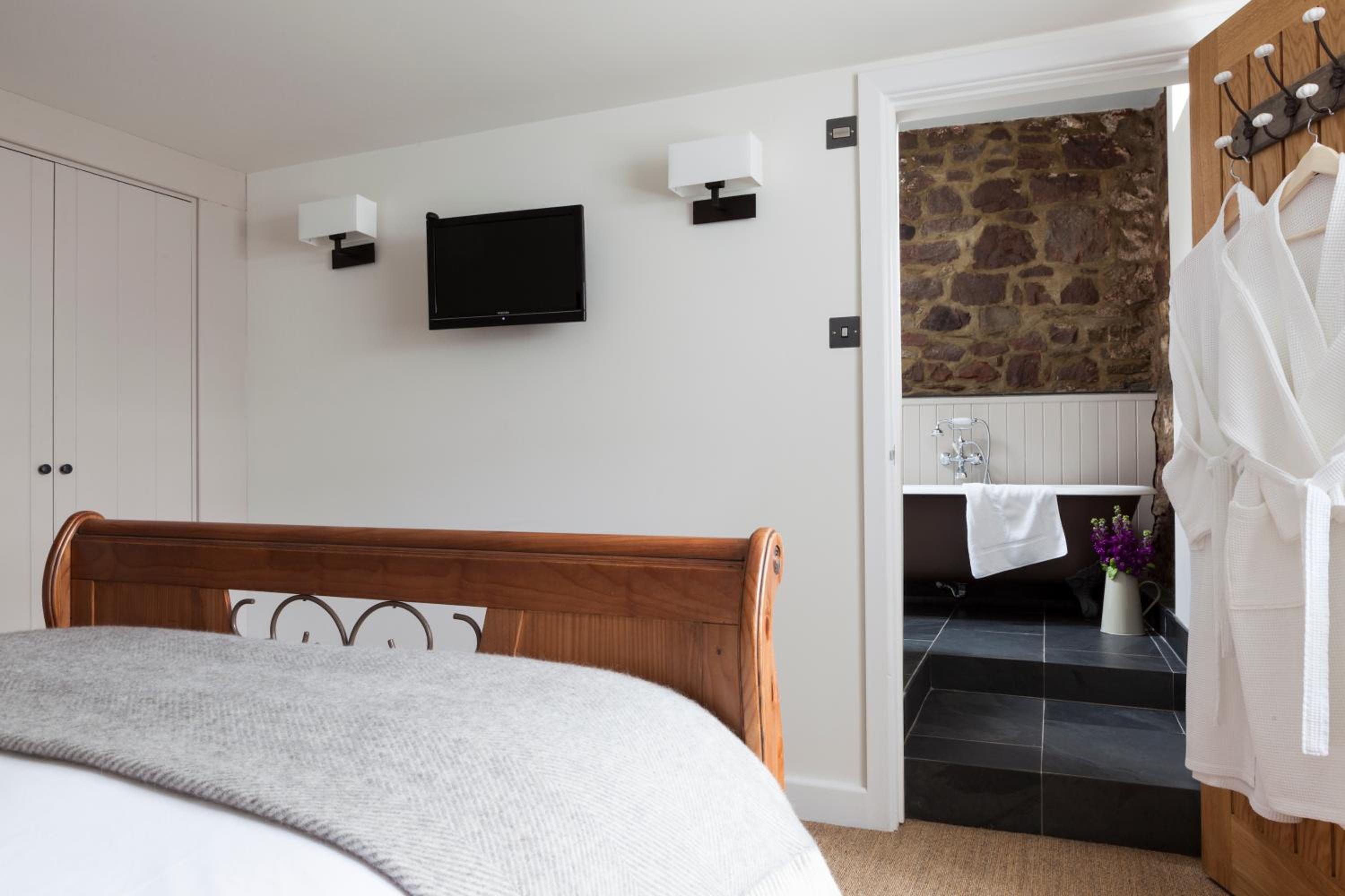 Deluxe Double Room photo 3