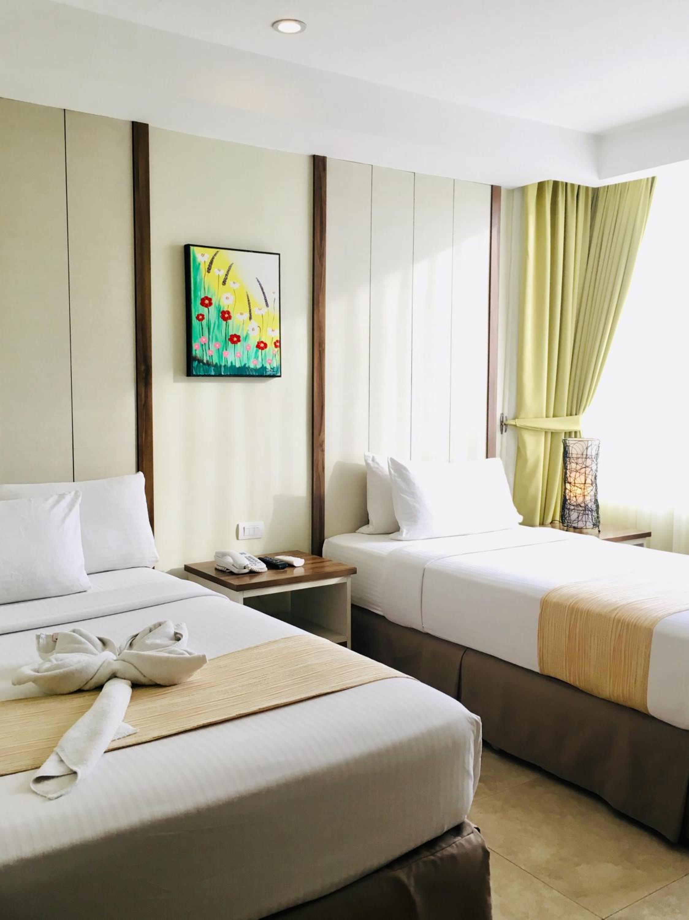 Deluxe Triple Room photo 2