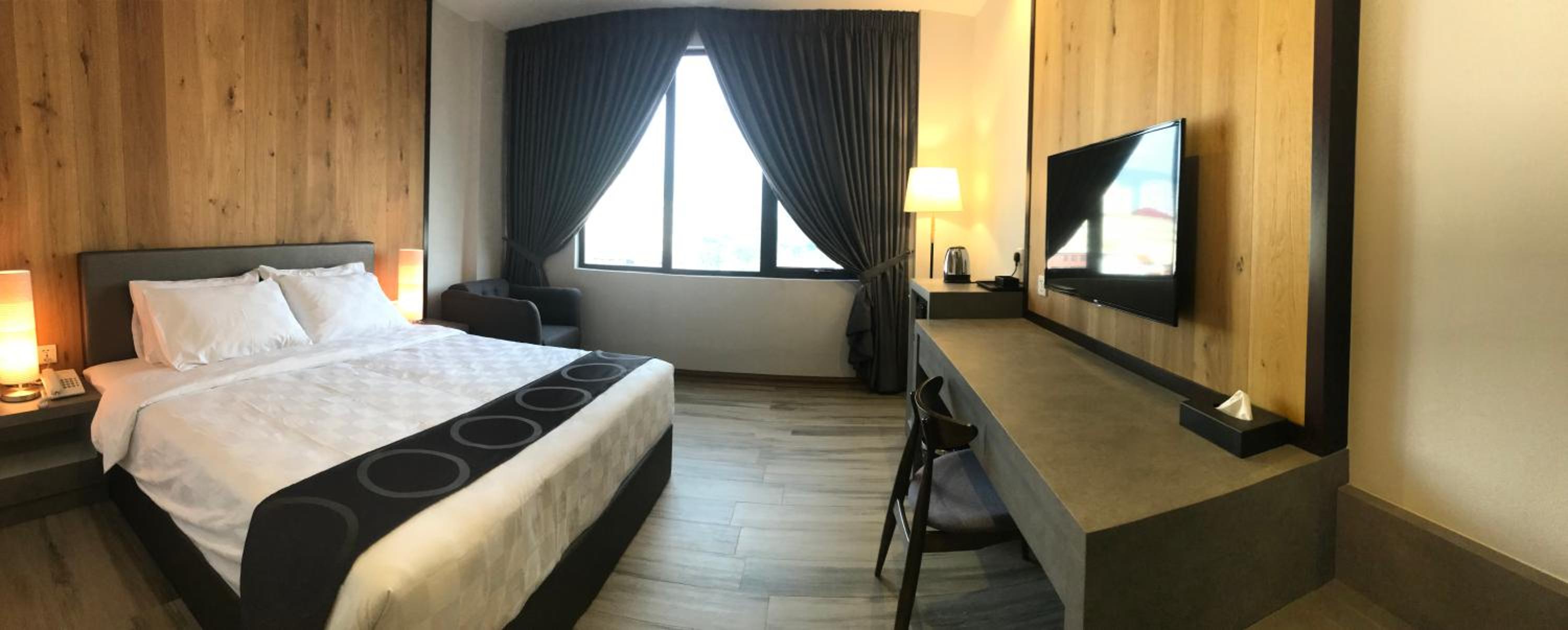 Superior King Room
