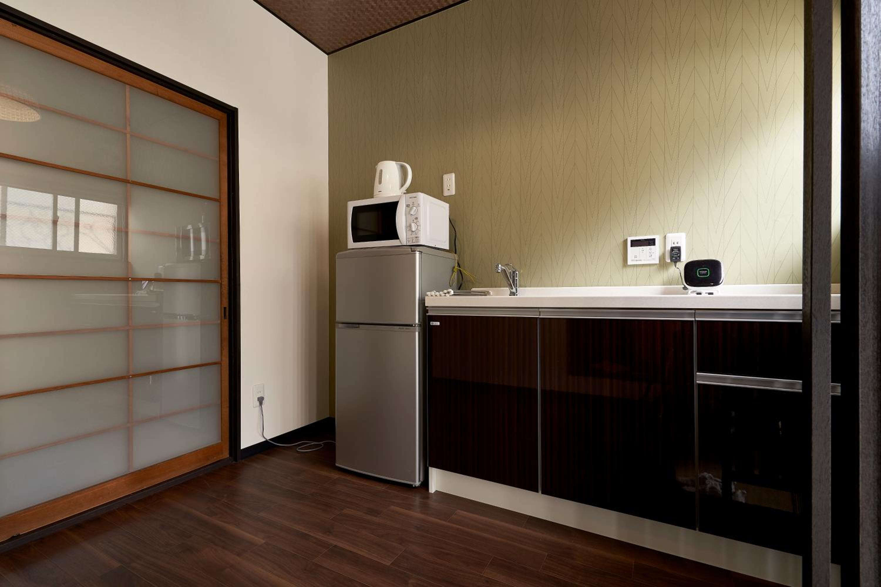One-Bedroom Apartment - Photo 13