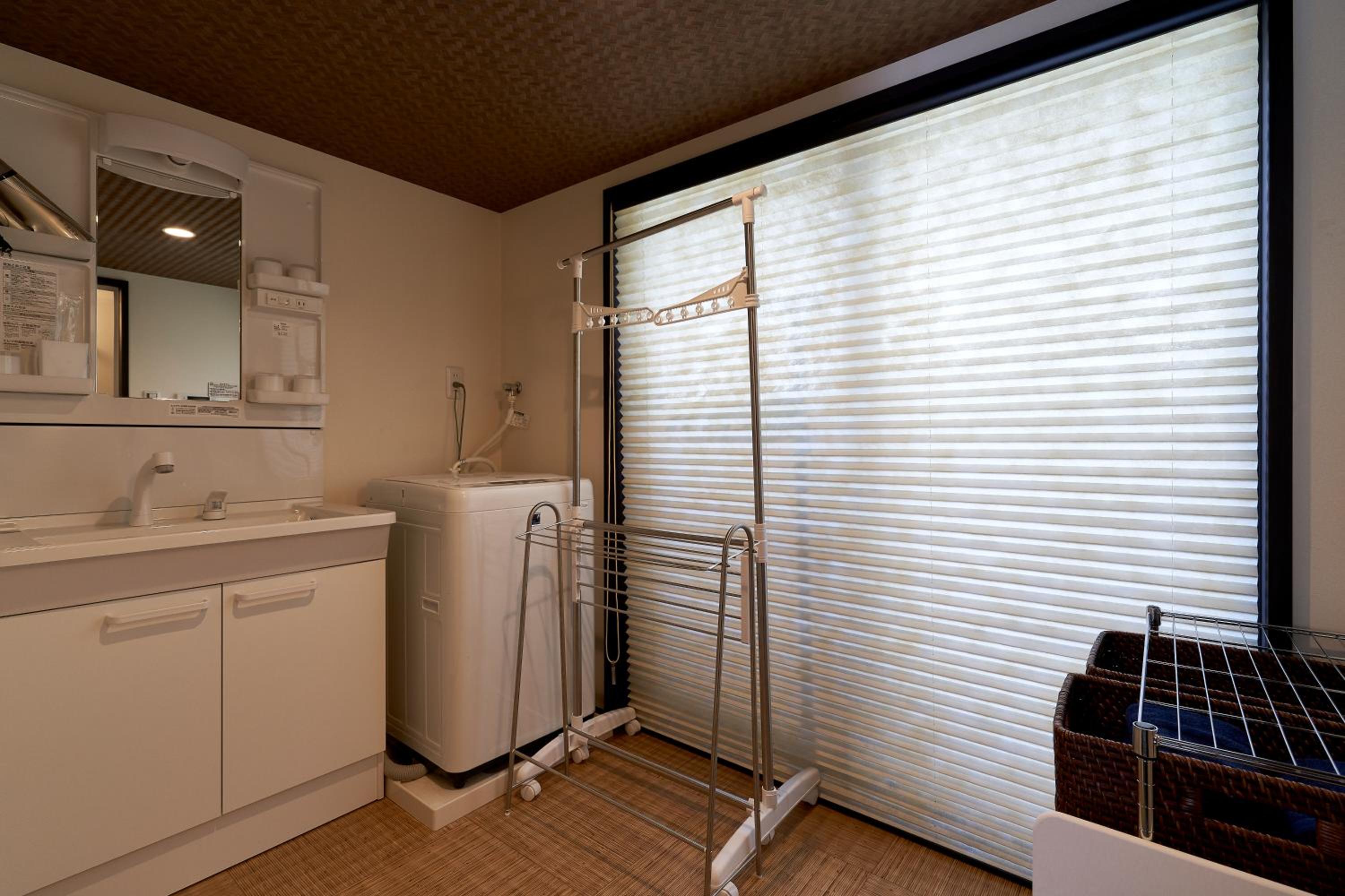 One-Bedroom Apartment - Photo 18