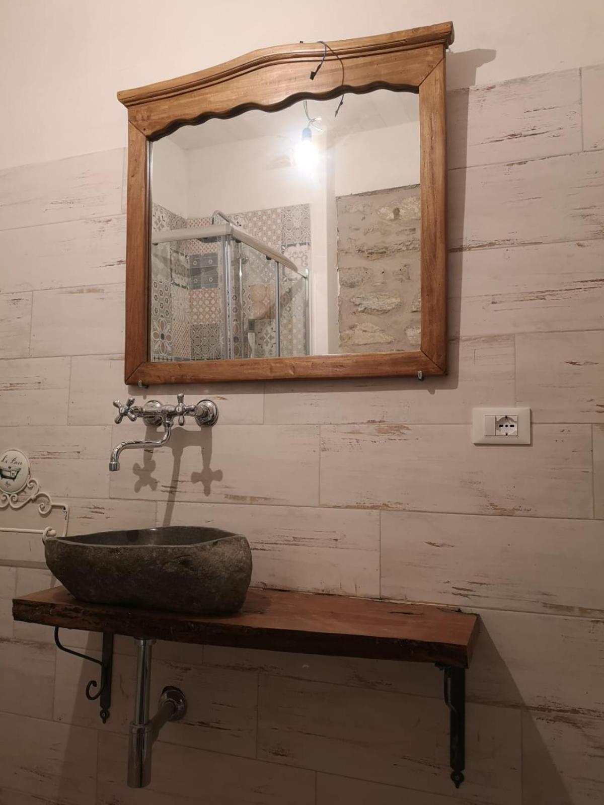 Comfort Triple Room with Shower - Photo 26