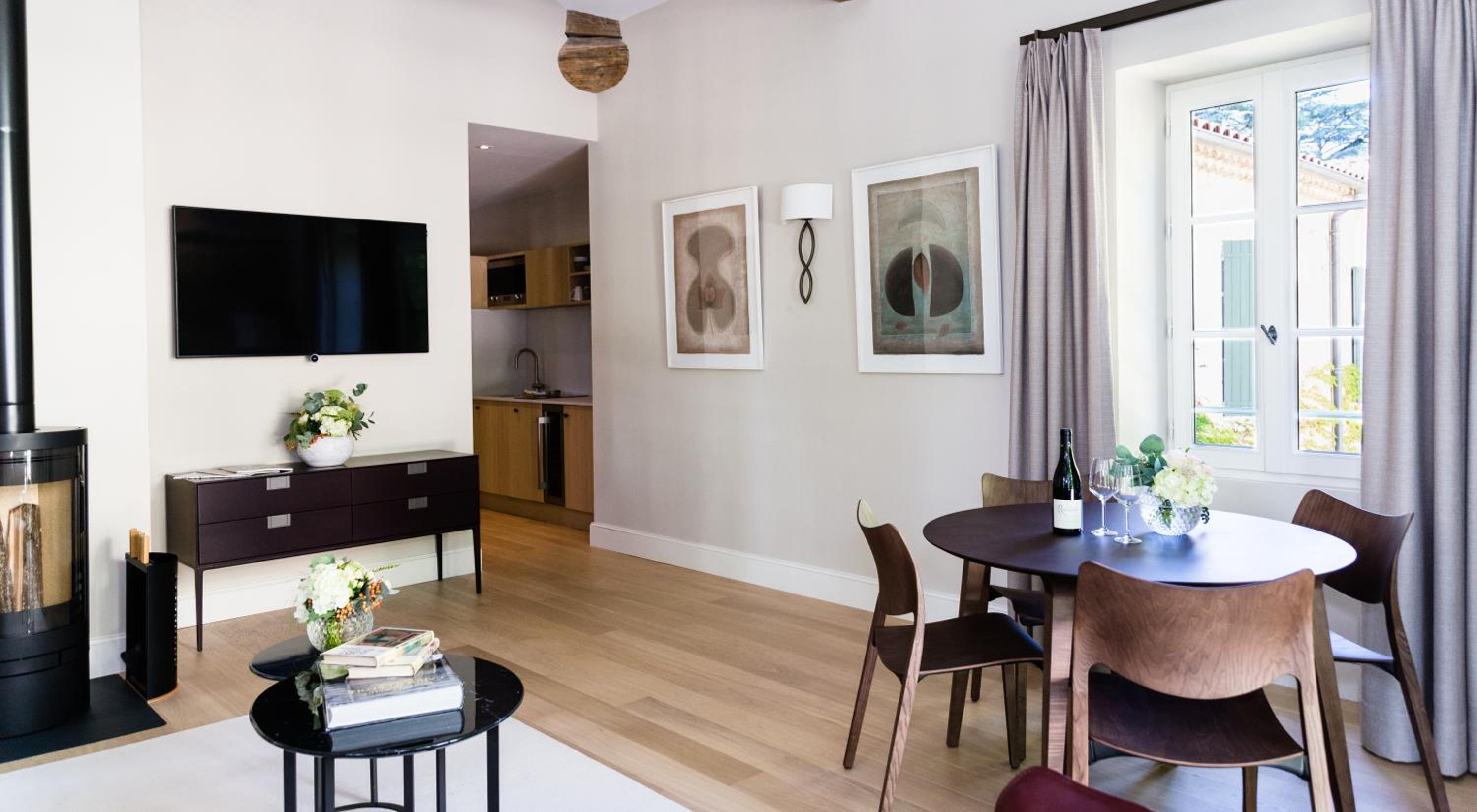 Apartment photo 1