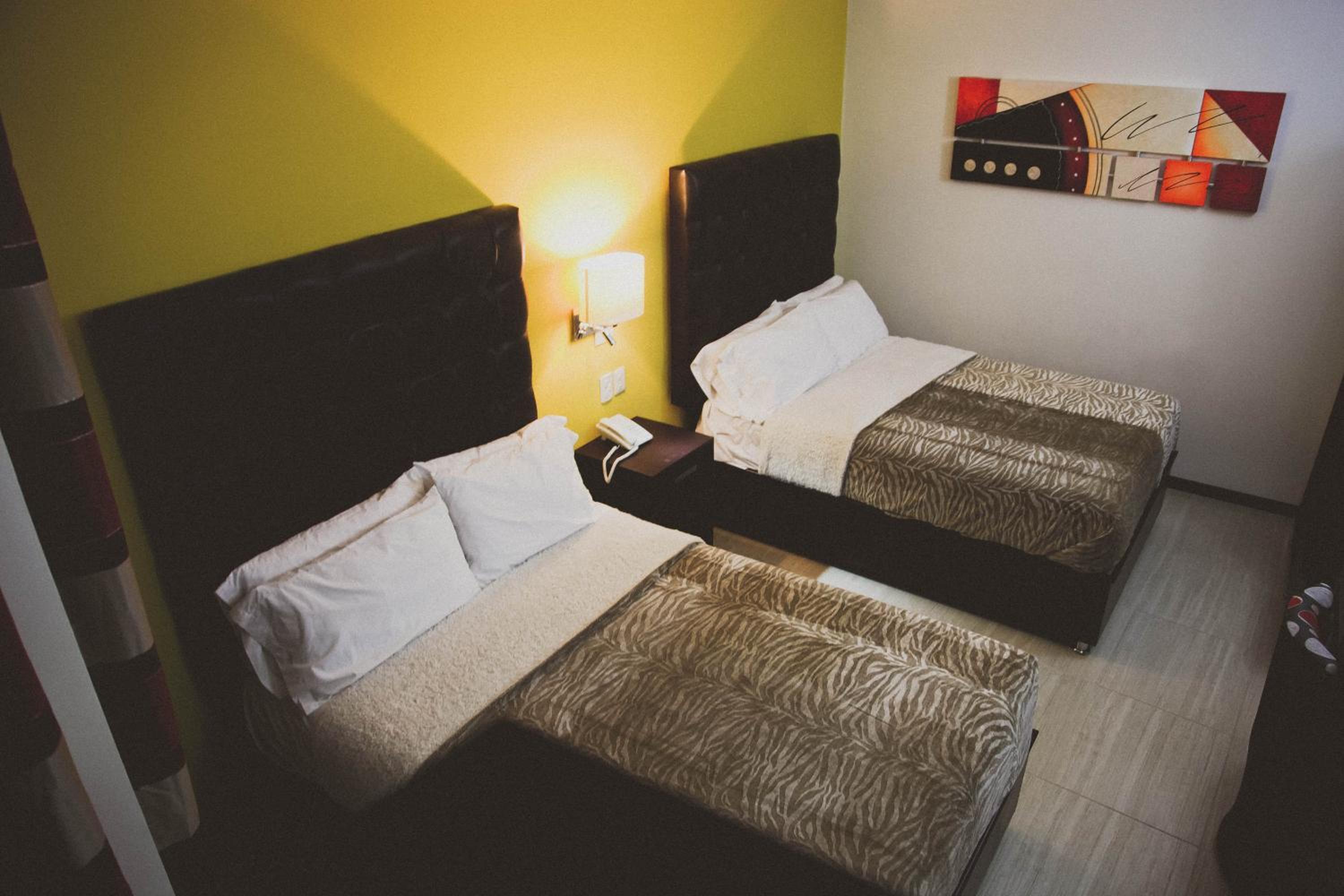 Double Room with Two Double Beds - Photo 1