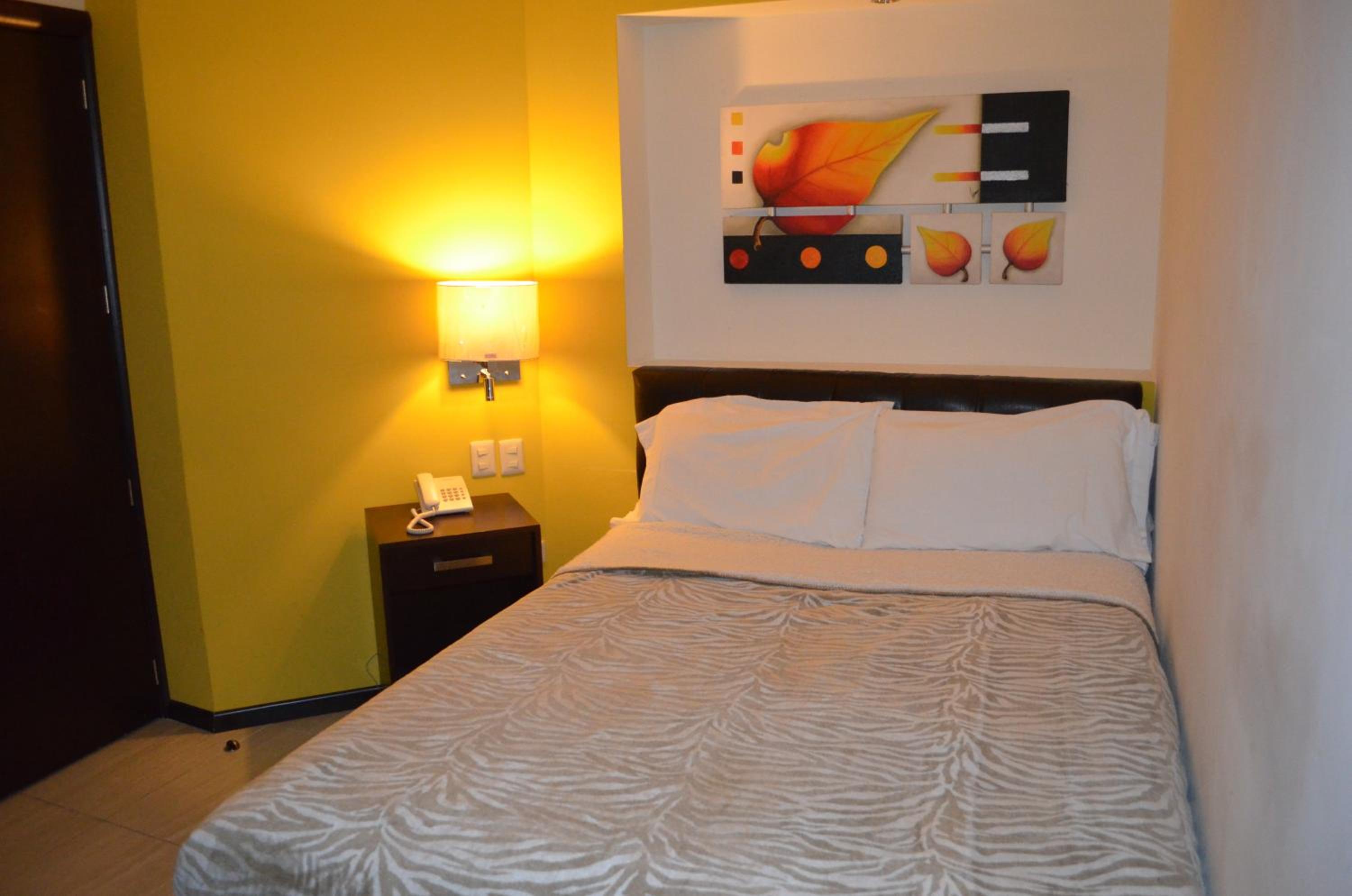 Budget Double Room photo 1