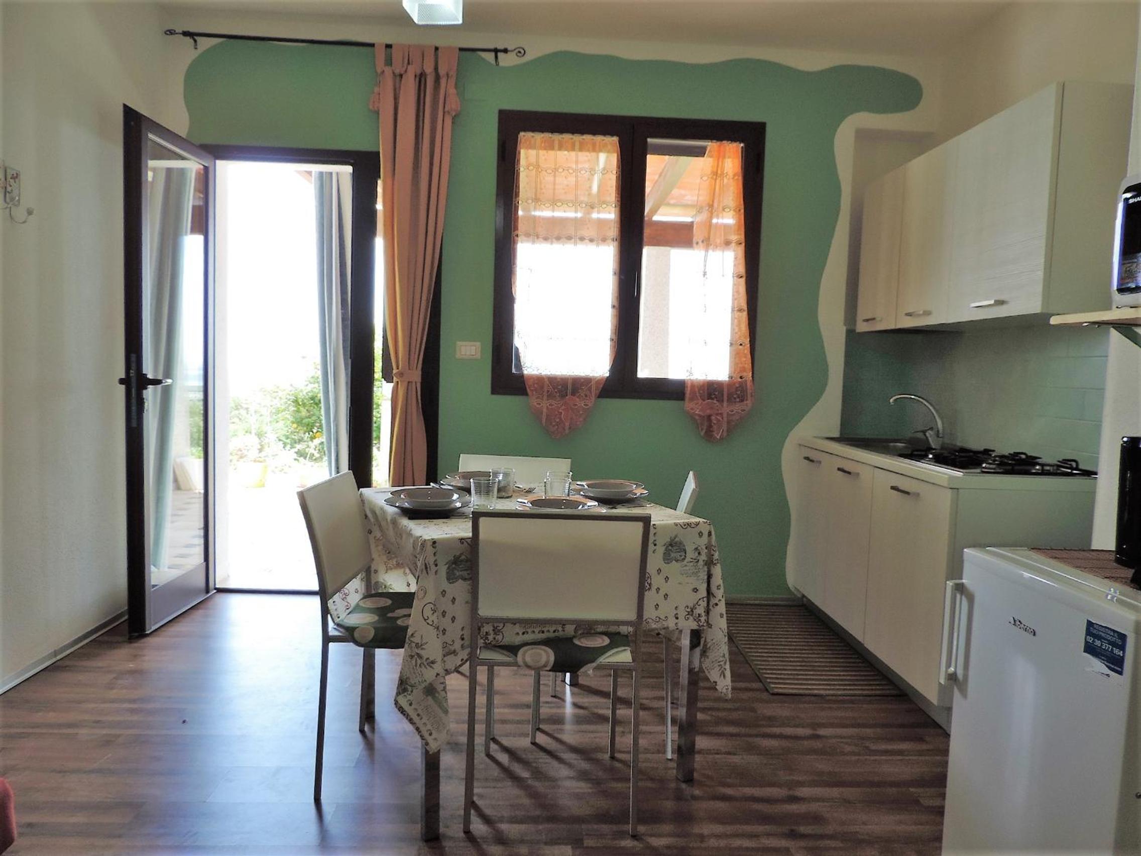 One-Bedroom House - Photo 24