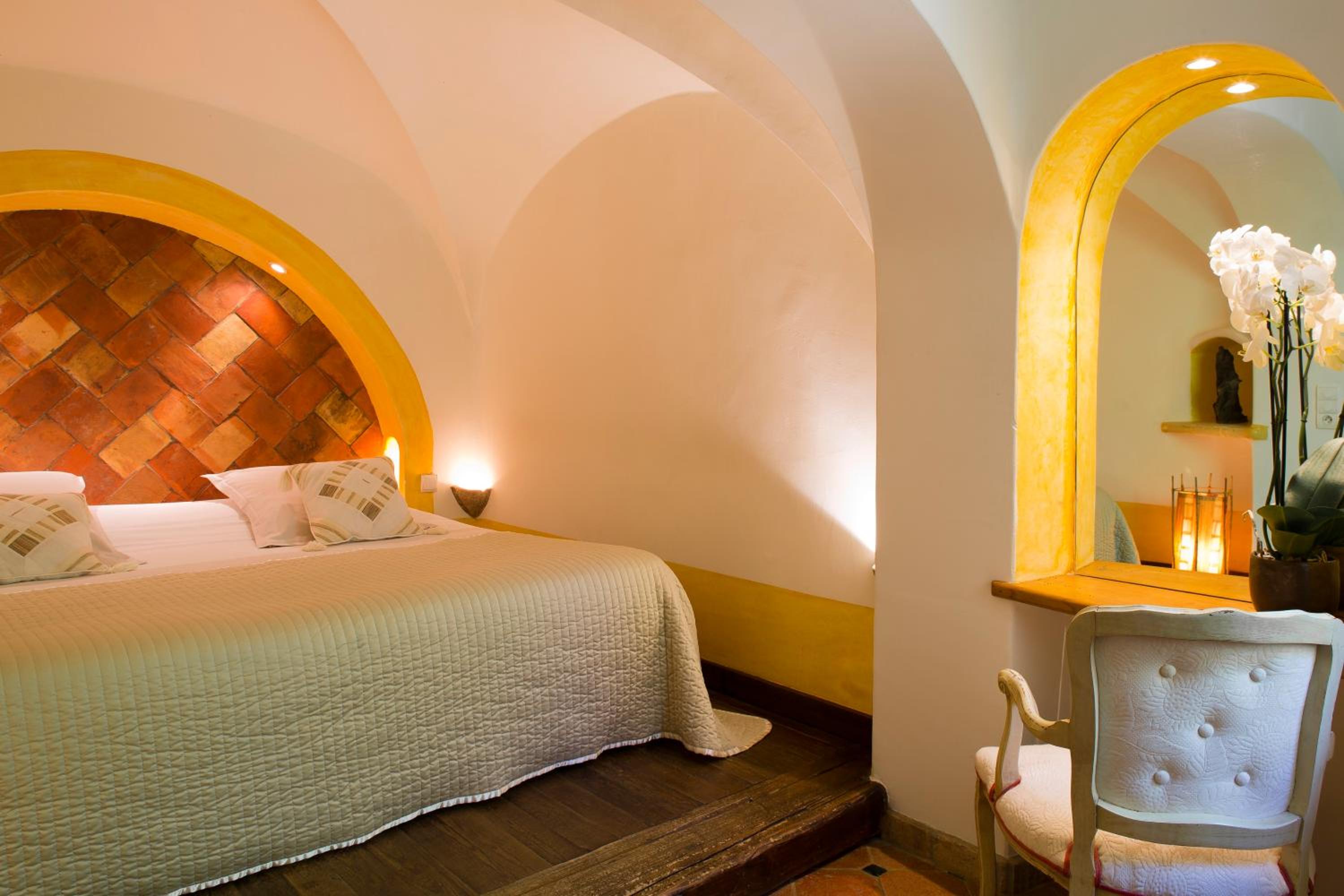 Suite with Hot Tub with Sea View photo 3