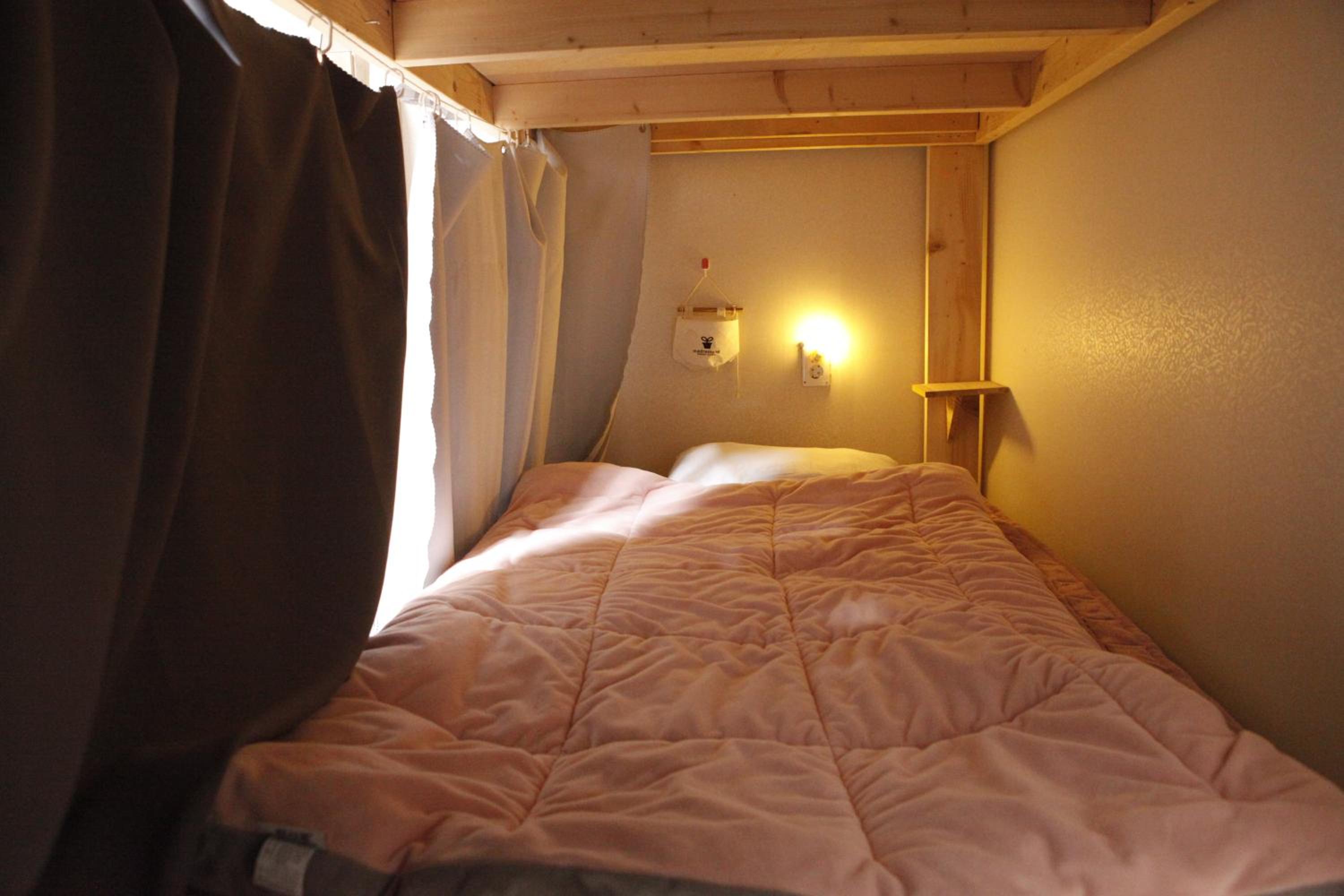 Bed in 6-Bed Female Dormitory Room photo 1