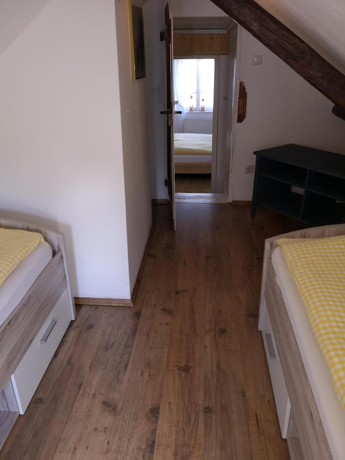 Two-Bedroom House - Photo 6