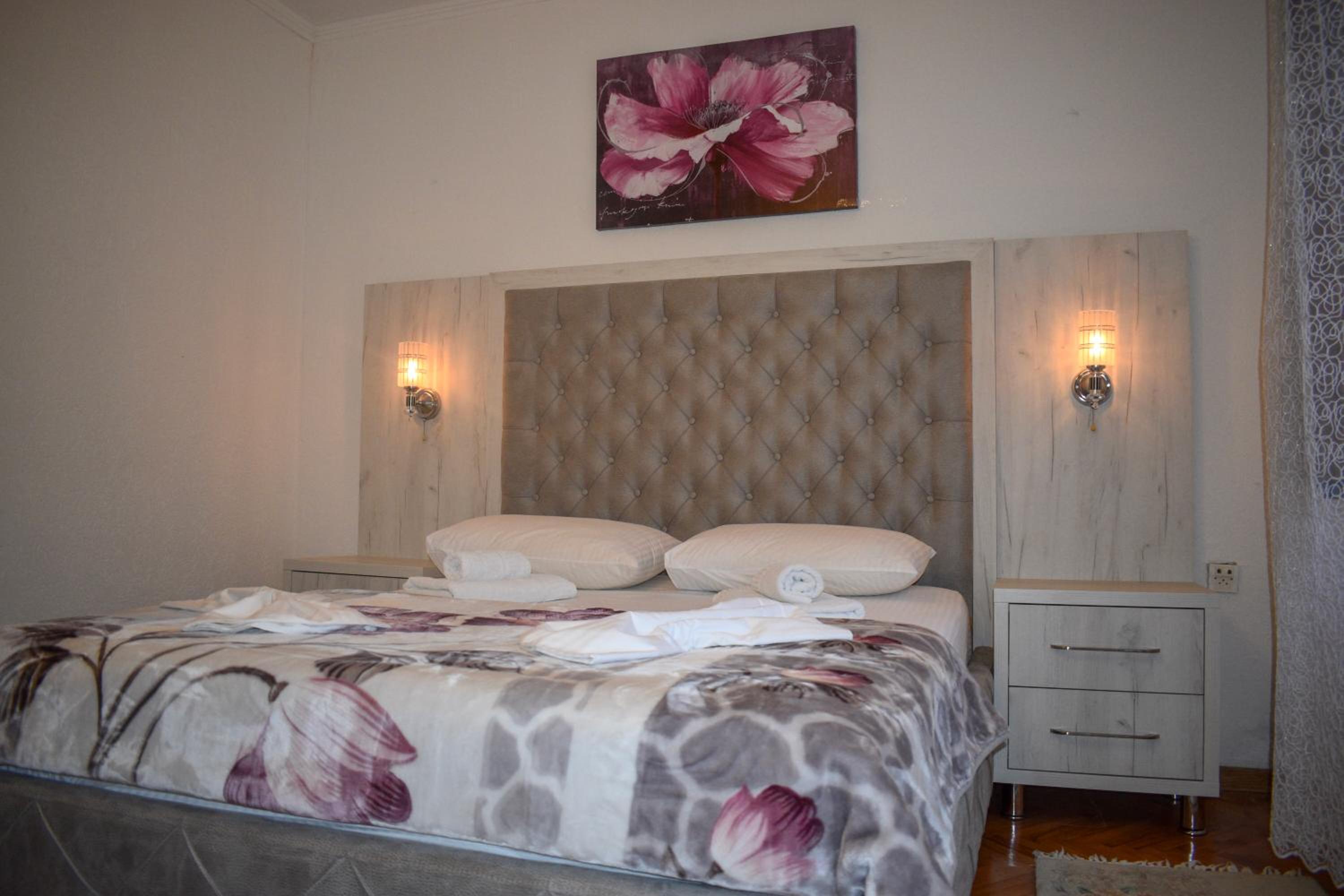 Double Room with Balcony and Sea View - Photo 17