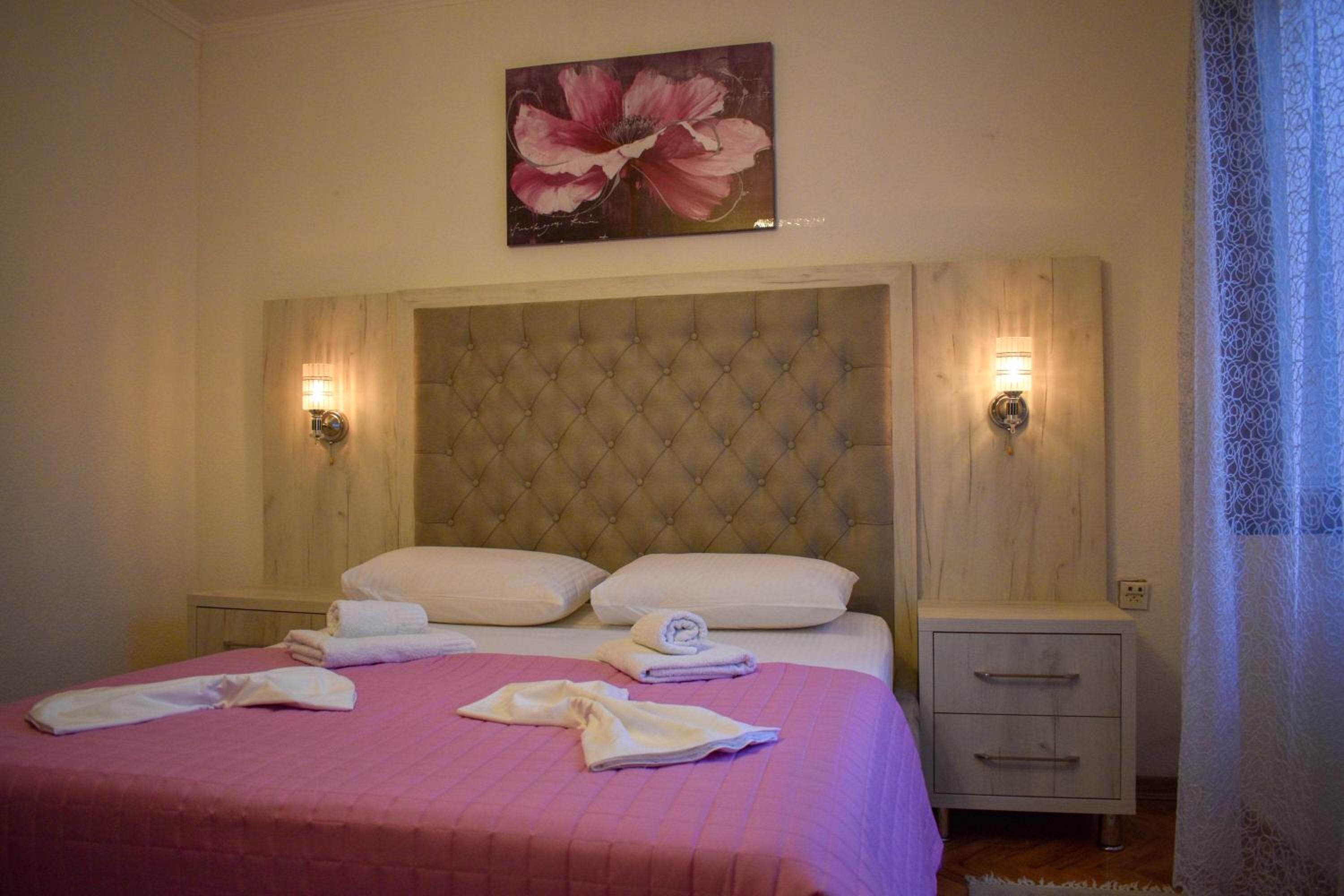Double Room with Balcony and Sea View - Photo 22