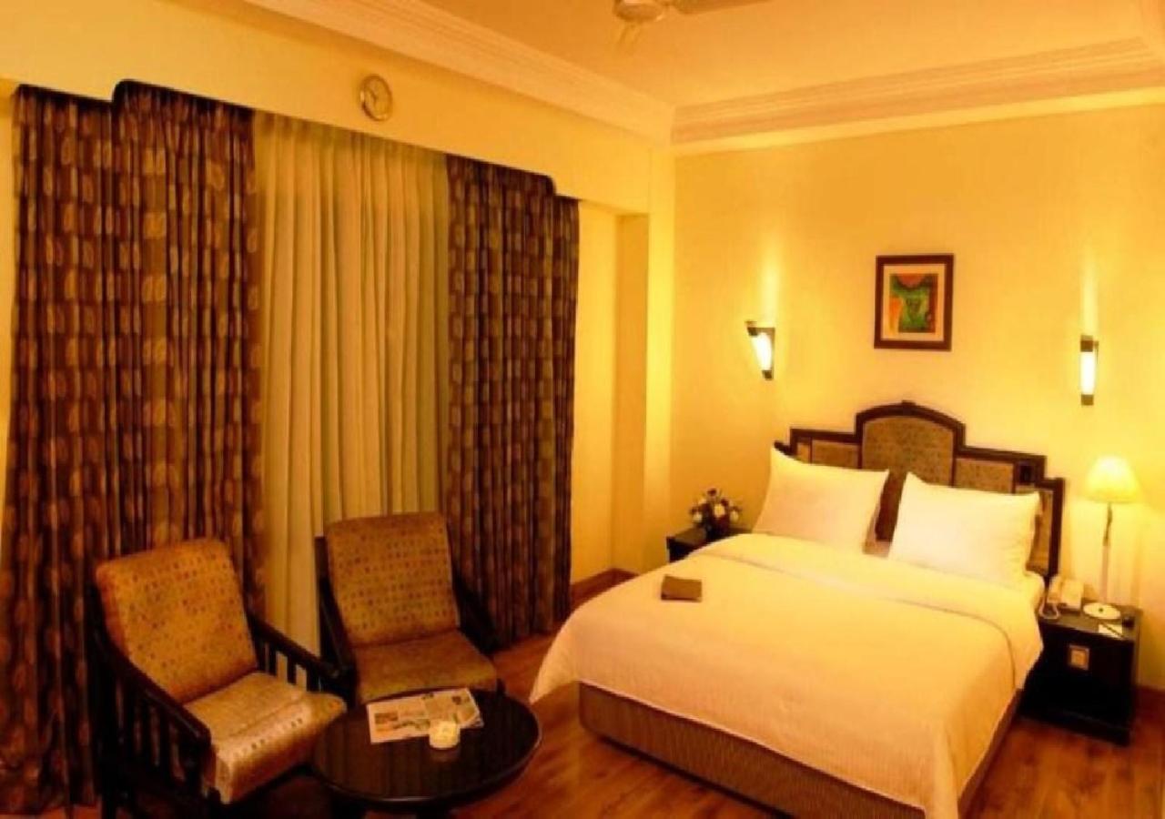 Executive Double or Twin Room - Photo 12