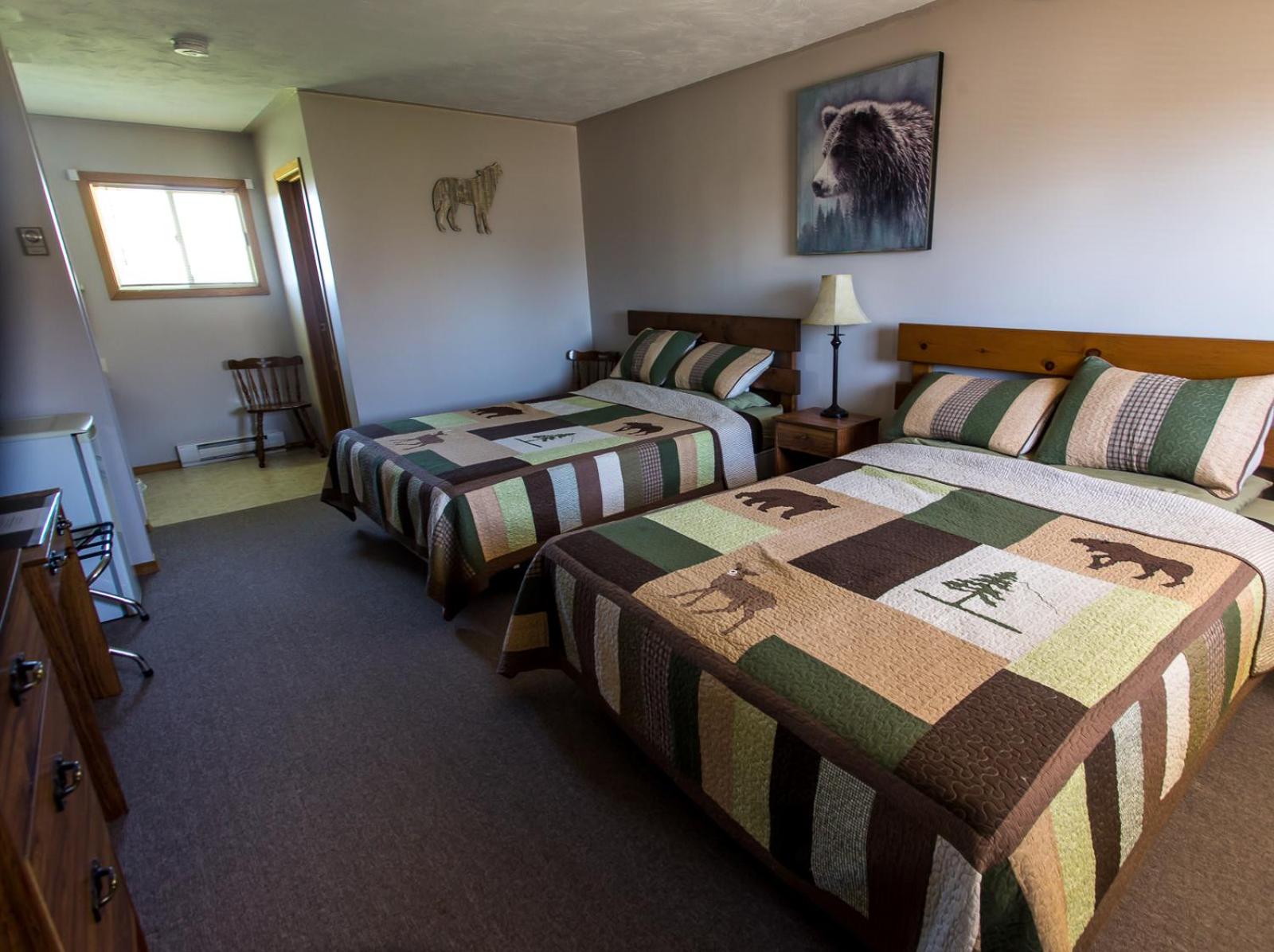 Deluxe Queen Room - Photo 3