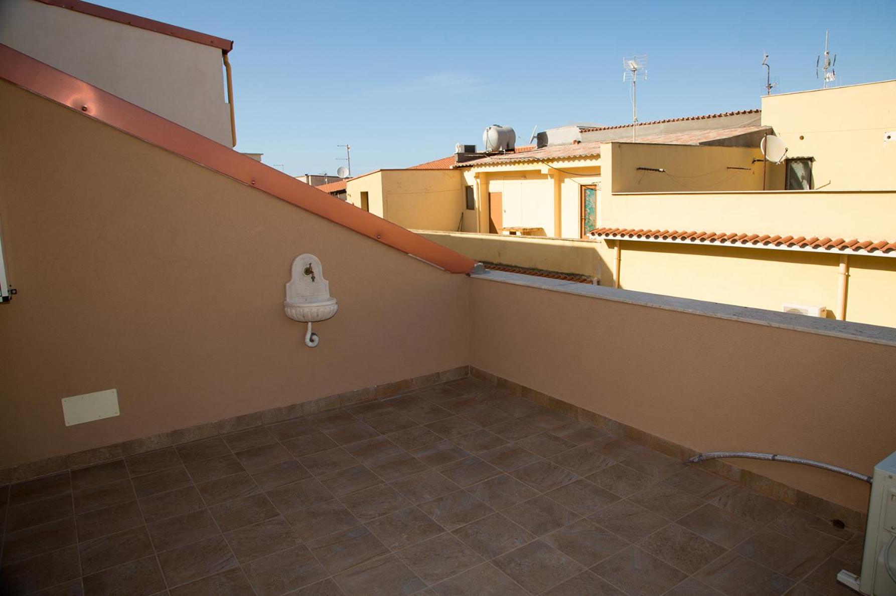 Apartment with Terrace photo 3