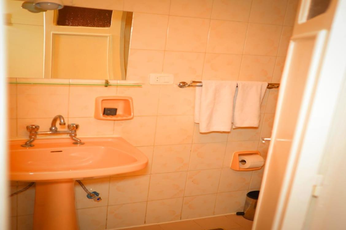 Deluxe King Room photo 2