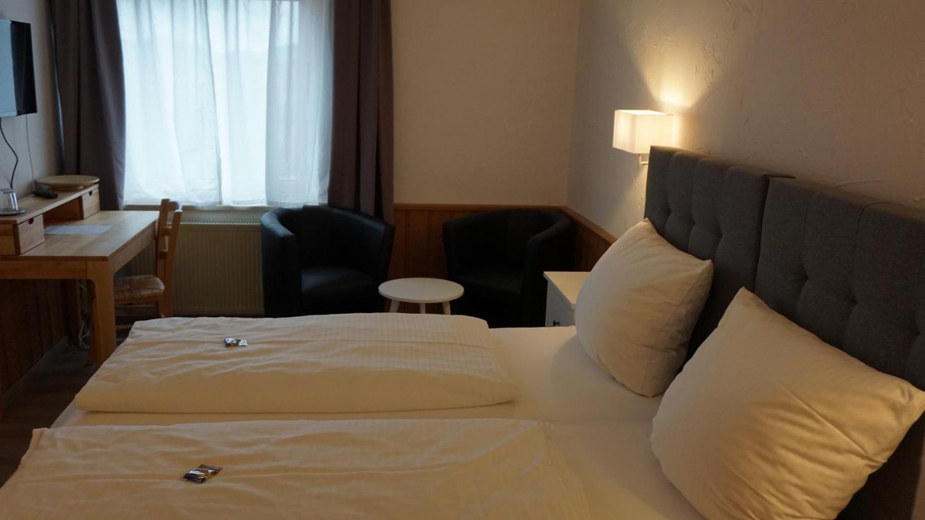 Double Room BUDGET - No Balcony