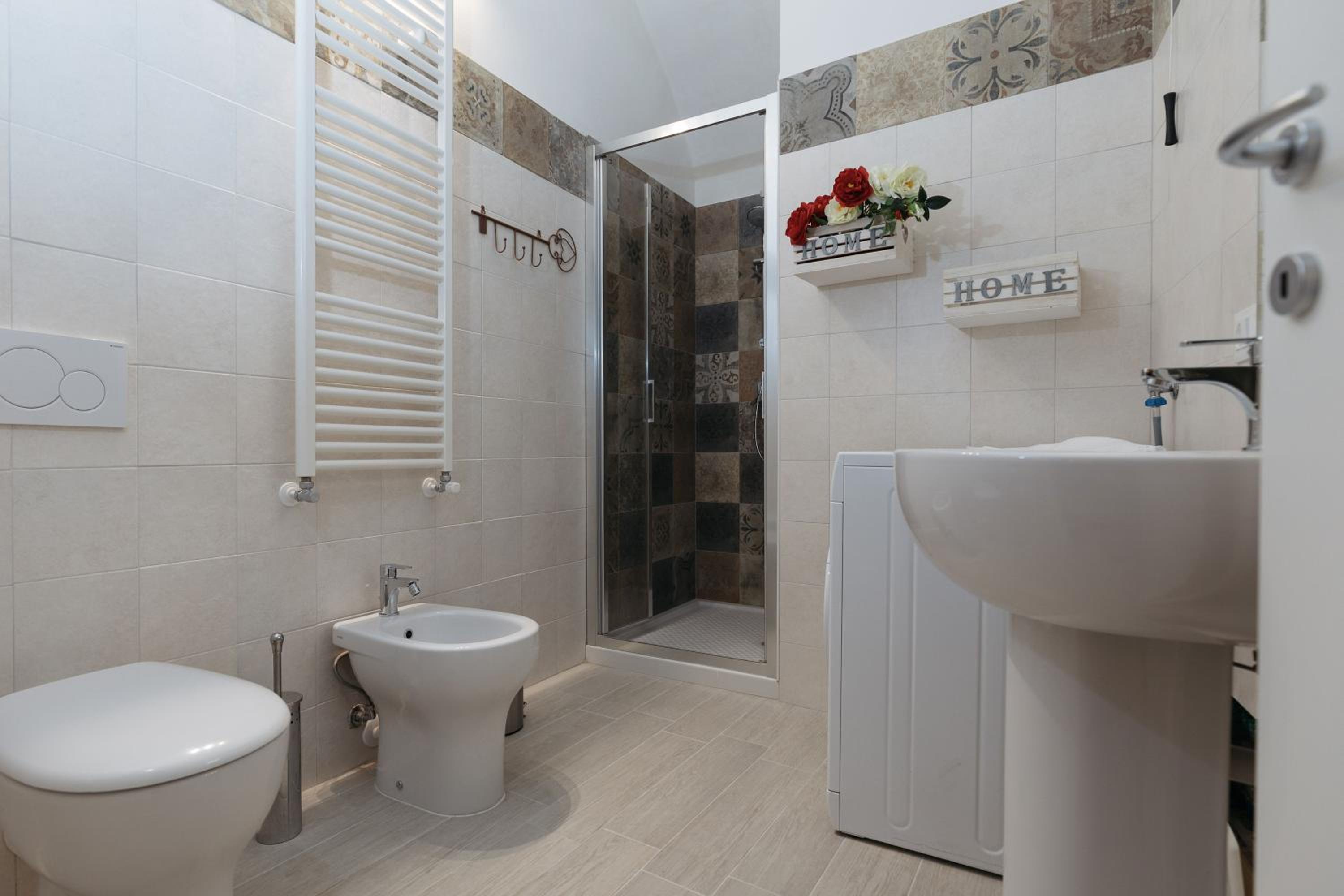 One-Bedroom Apartment - Photo 18