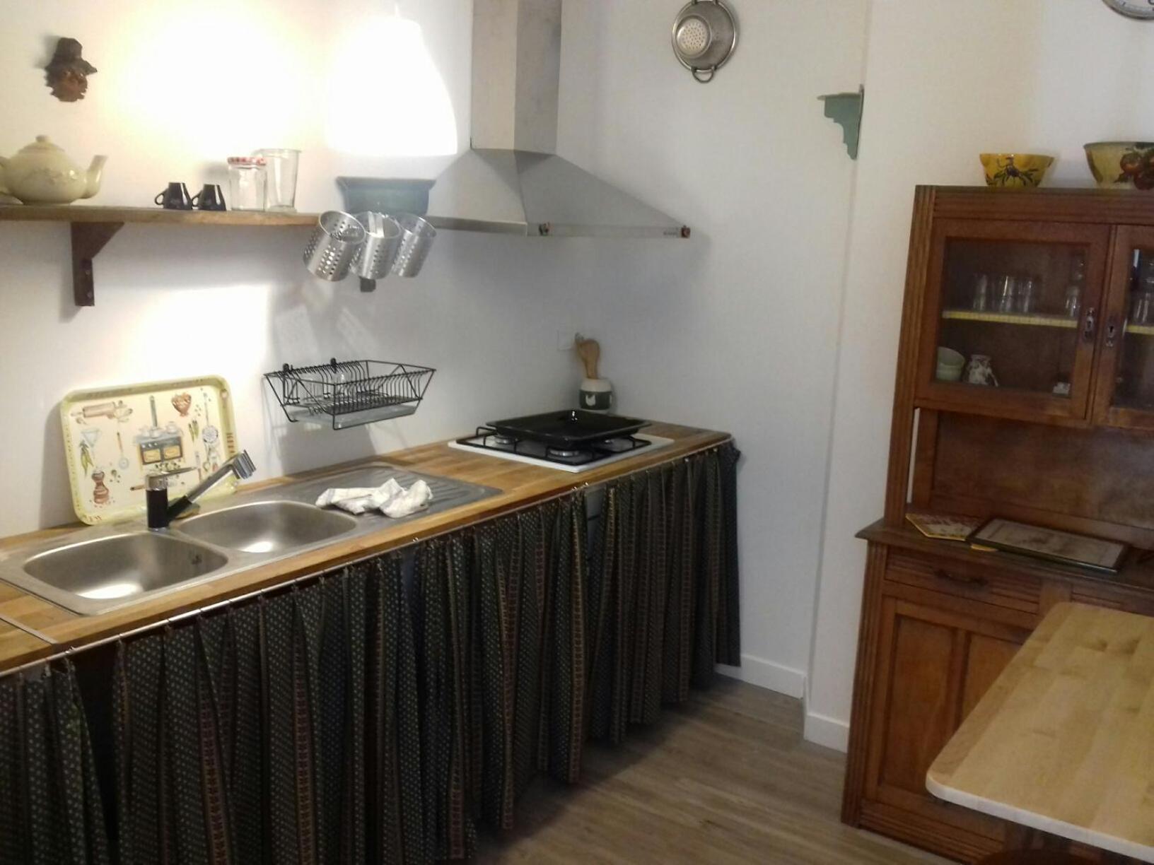 One-Bedroom Apartment - Photo 14