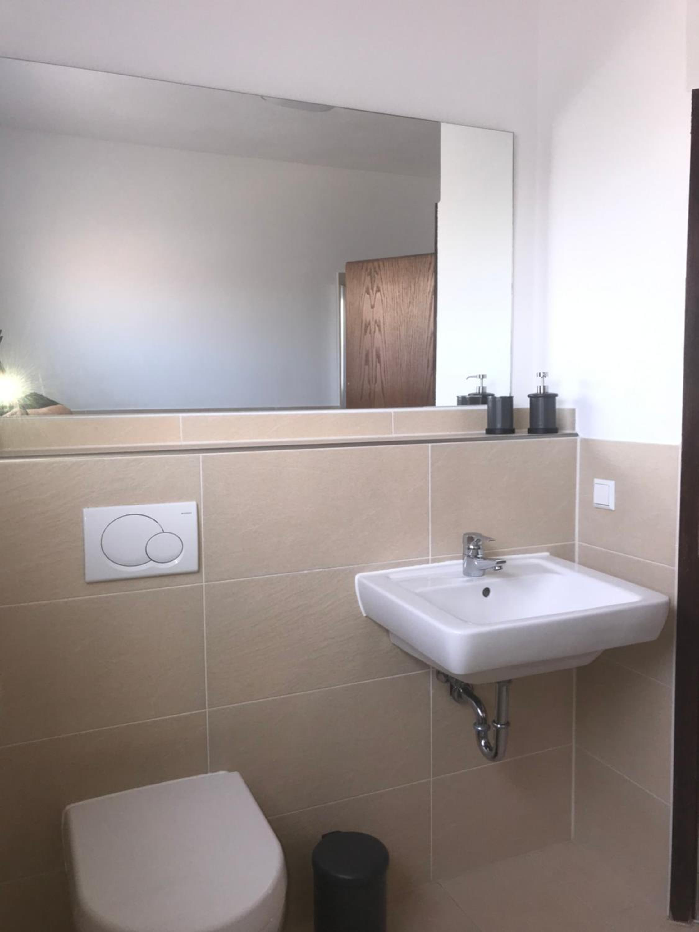 Apartment - Ground Floor photo 3
