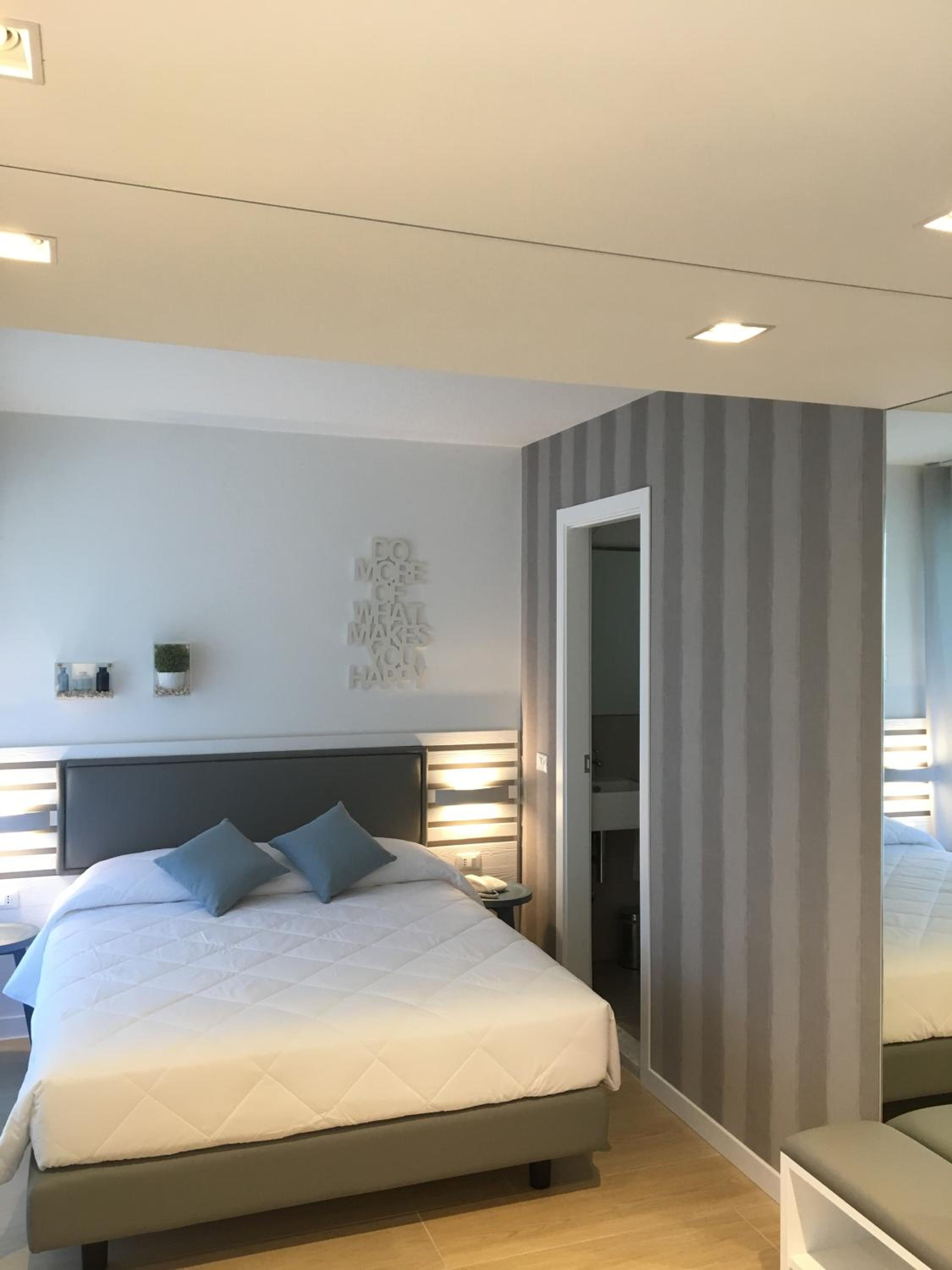 Deluxe Junior Suite photo 1