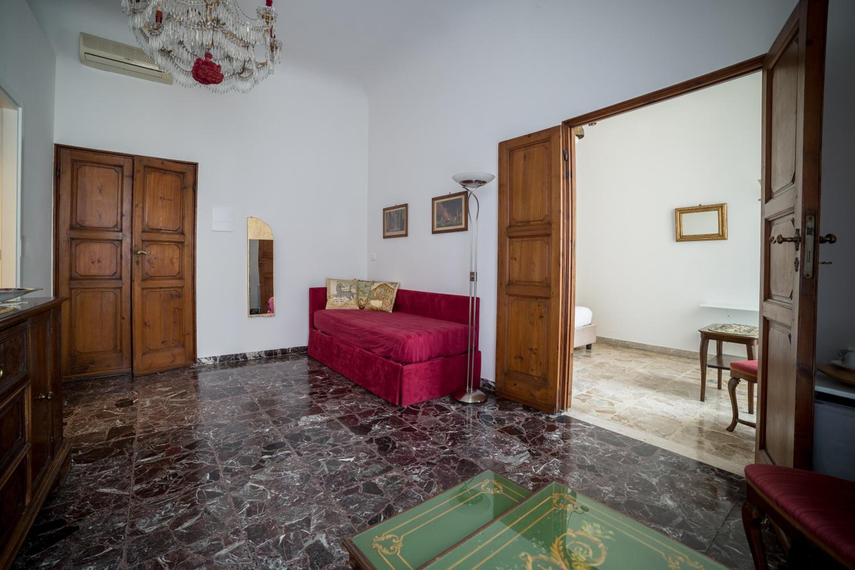 Deluxe Suite (2 Adutls)